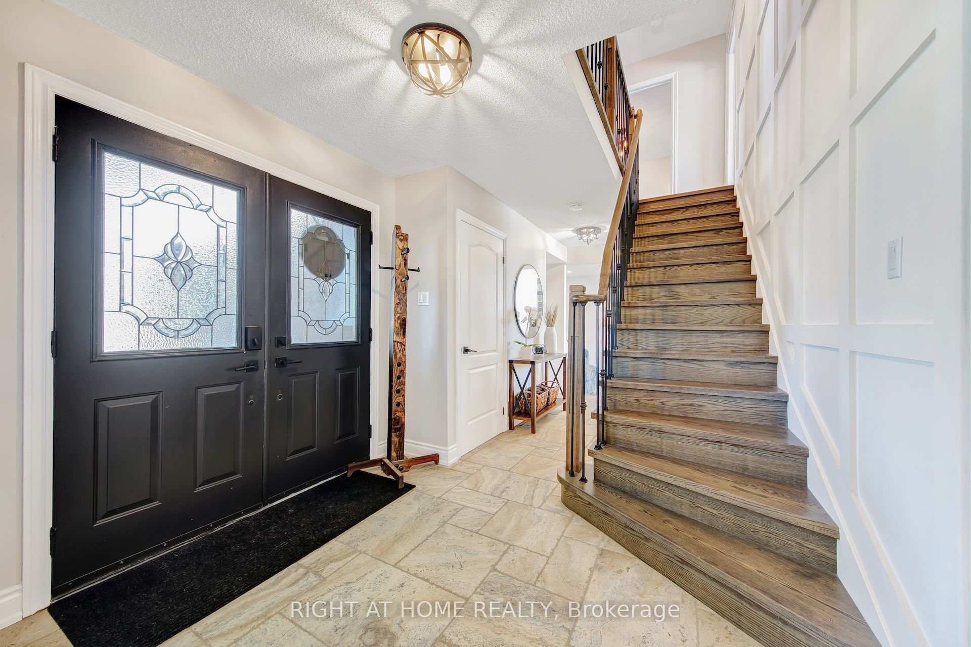 71 South Balsam Street, Uxbridge, ON L9P 1G6 photo 2