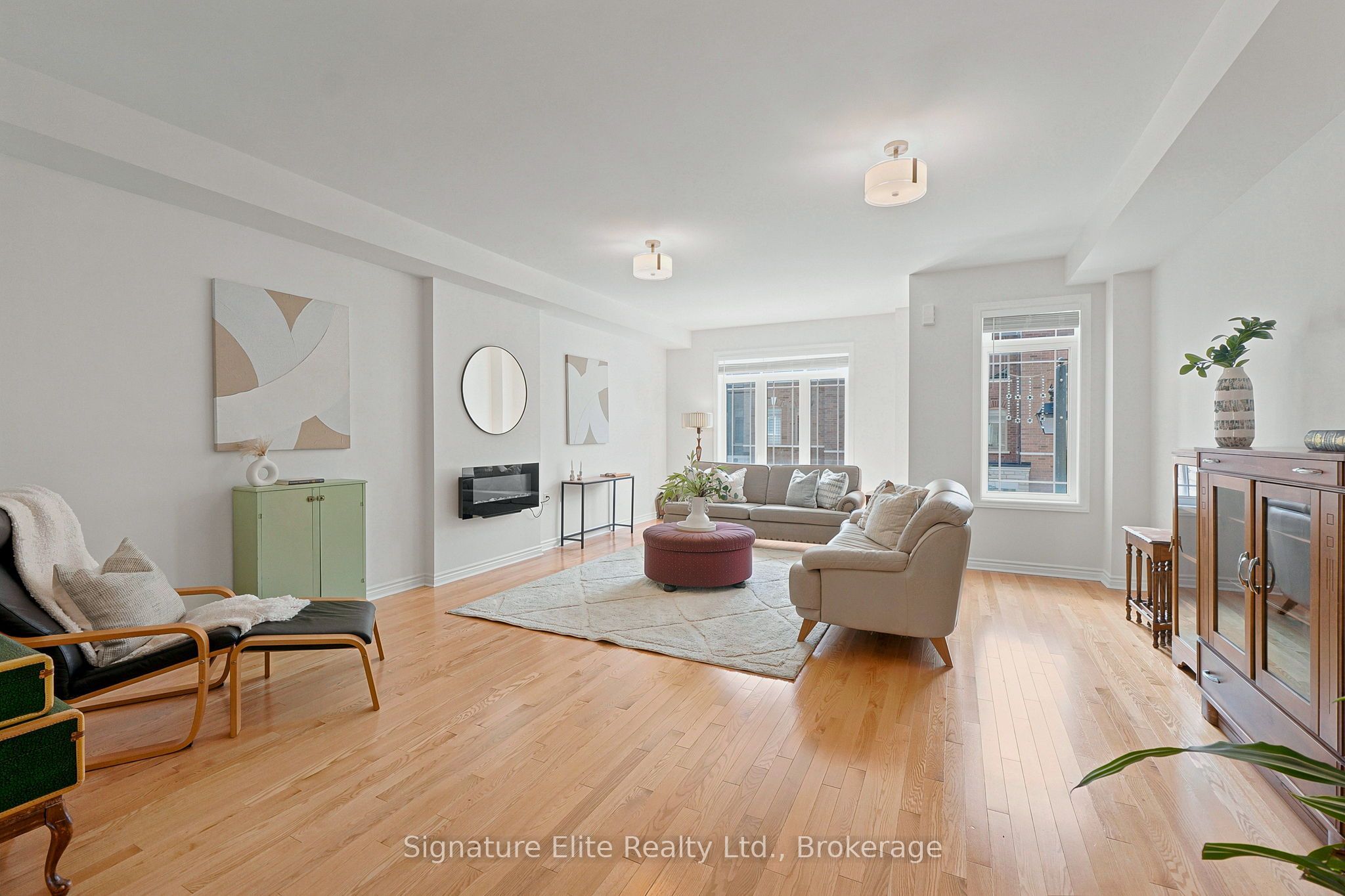 114 Gordon Circle, Newmarket, ON L3Y 0C9 photo 3