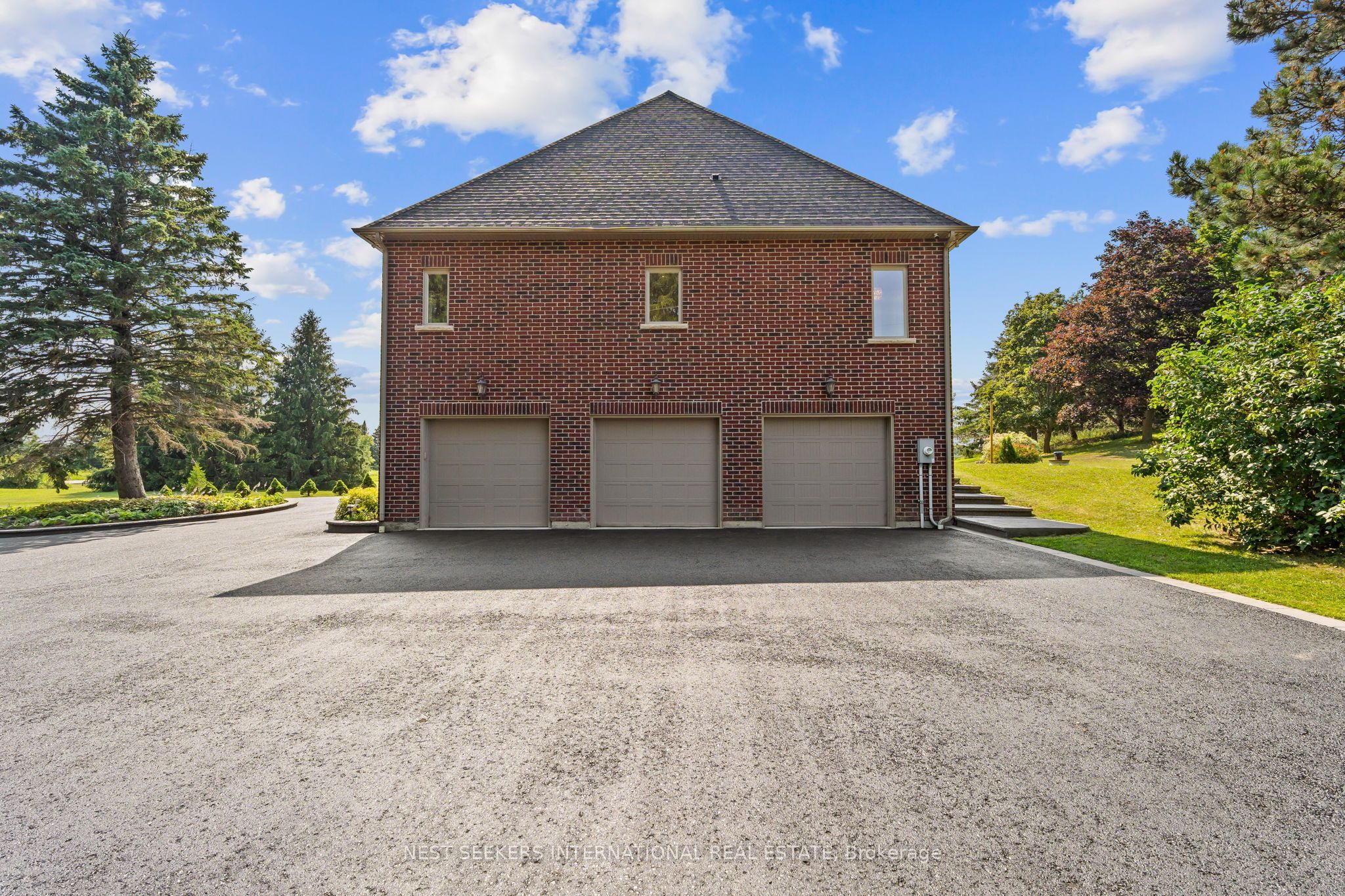 8490 19TH Side Road, King, ON L0G 1T0 photo 5
