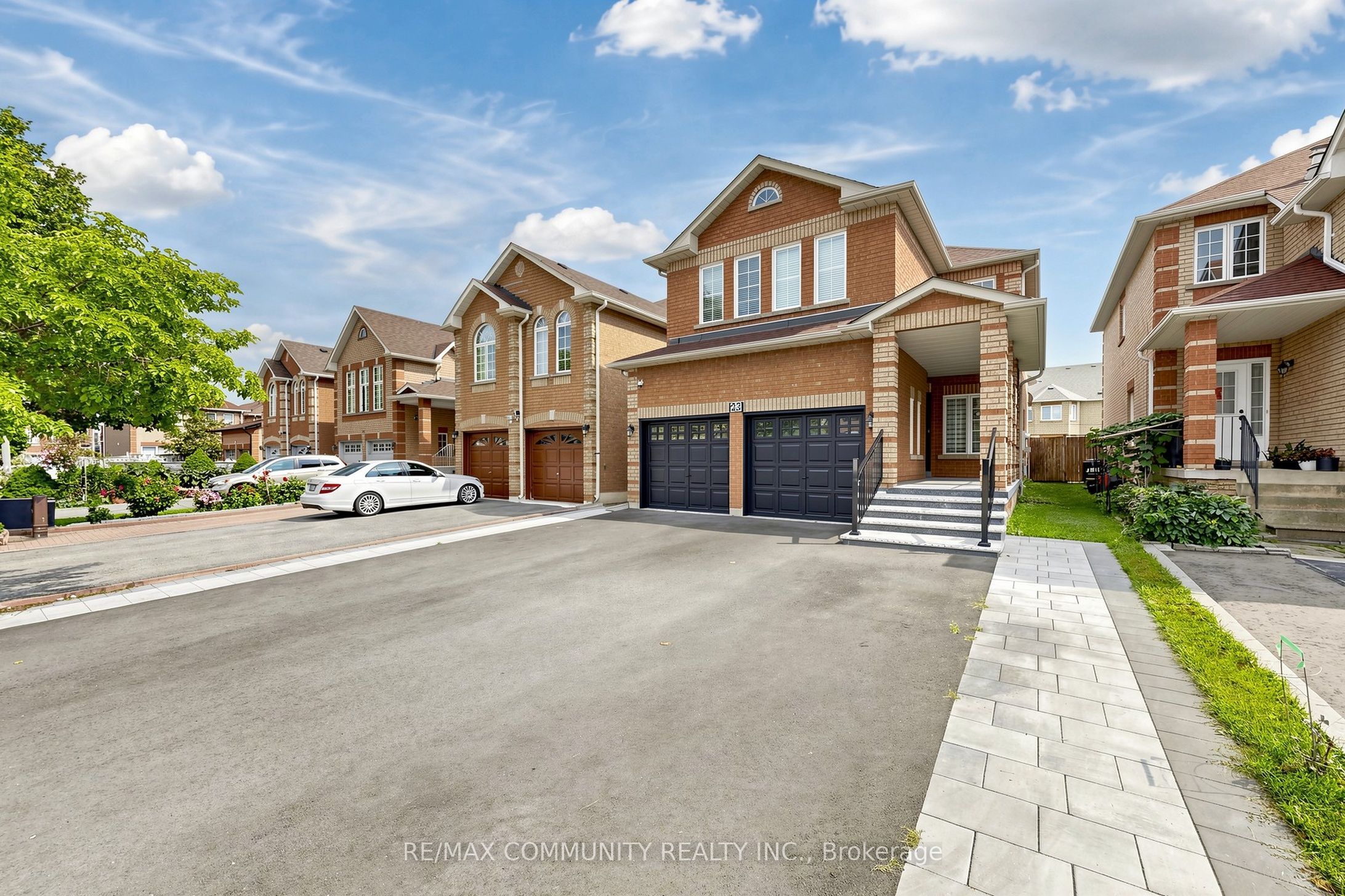 23 Constantia Street, Markham, ON L3S 4H6 photo 2