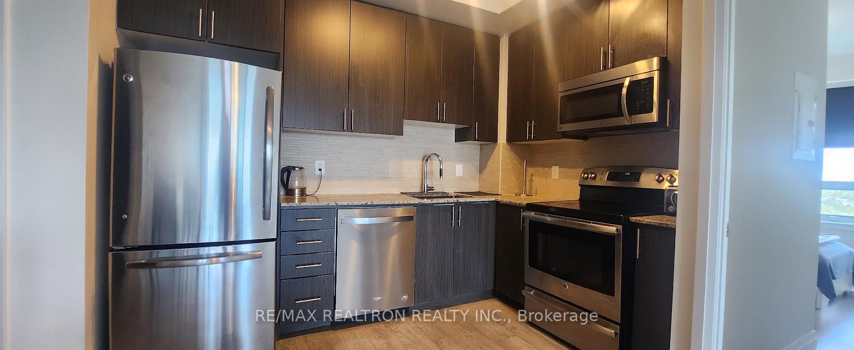 7171 Yonge Street, Markham, ON L3T 0C5