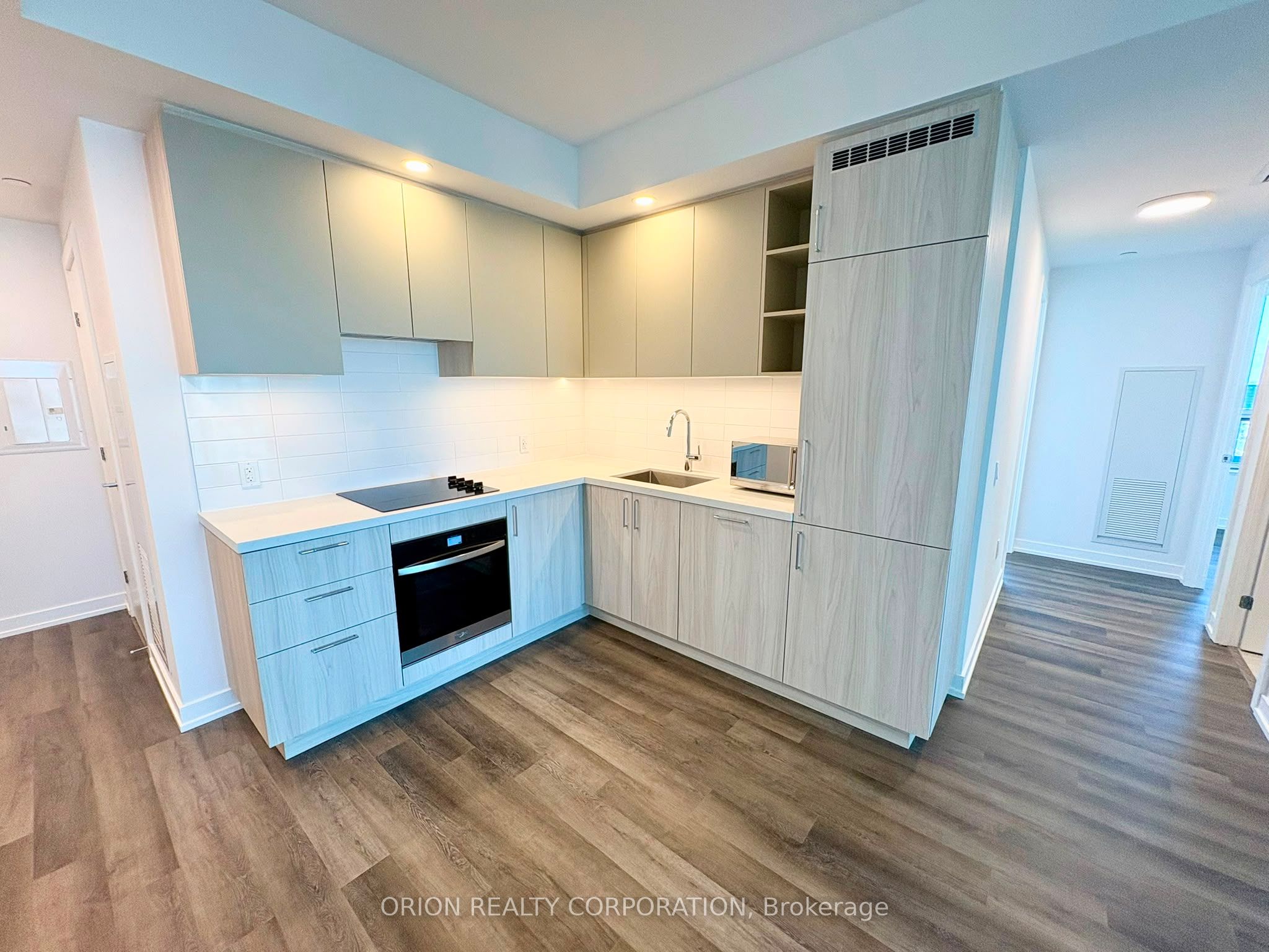 21 Meadowdale Road 1105, Vaughan, ON L4K 0H6