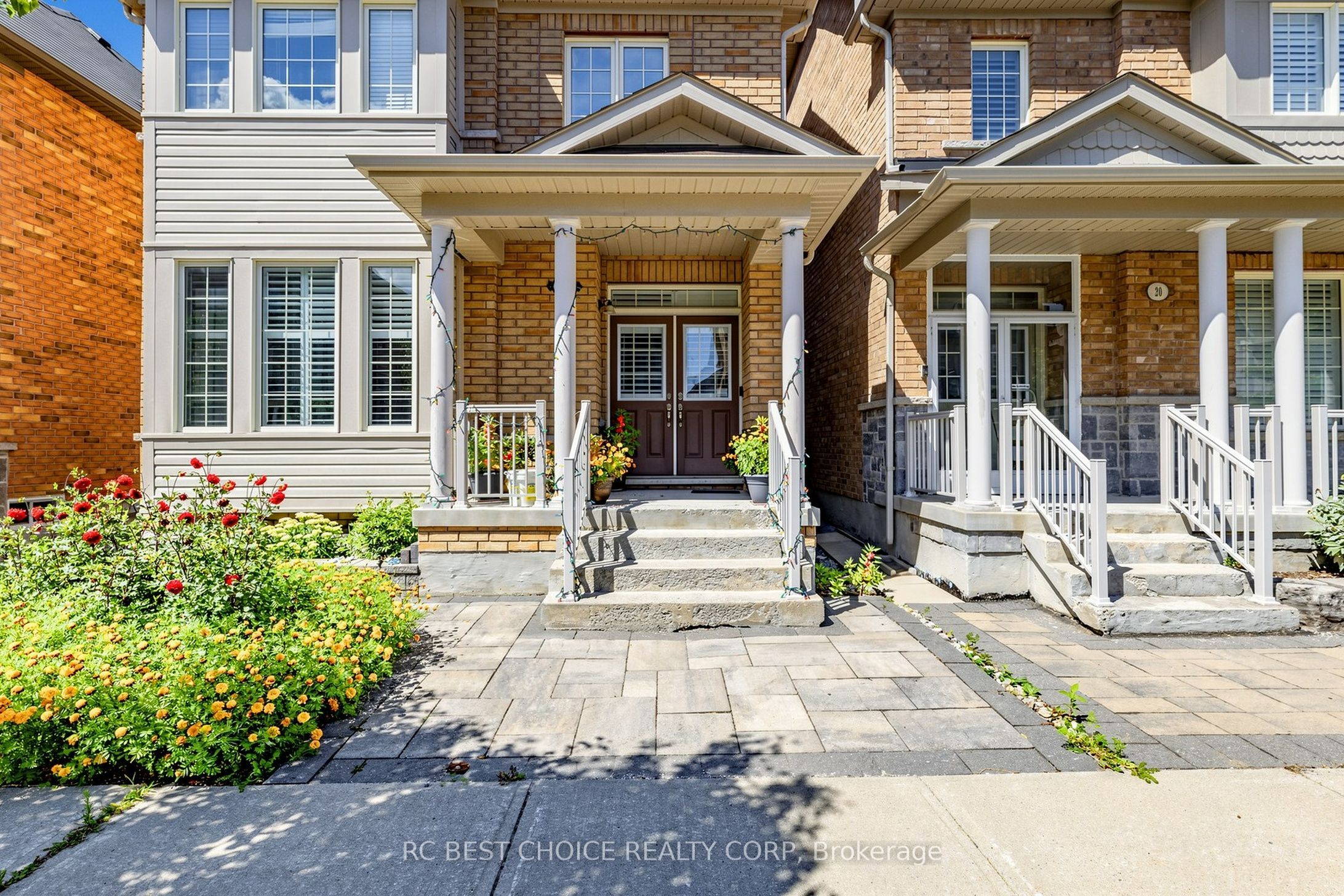 18 Chauncey Court, Markham, ON L6B 1H1 photo 2