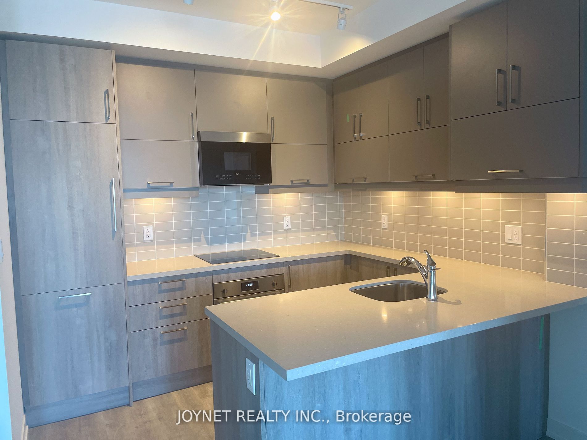 8119 Birchmount Road 1509, Markham, ON L6G 0H5 photo 2