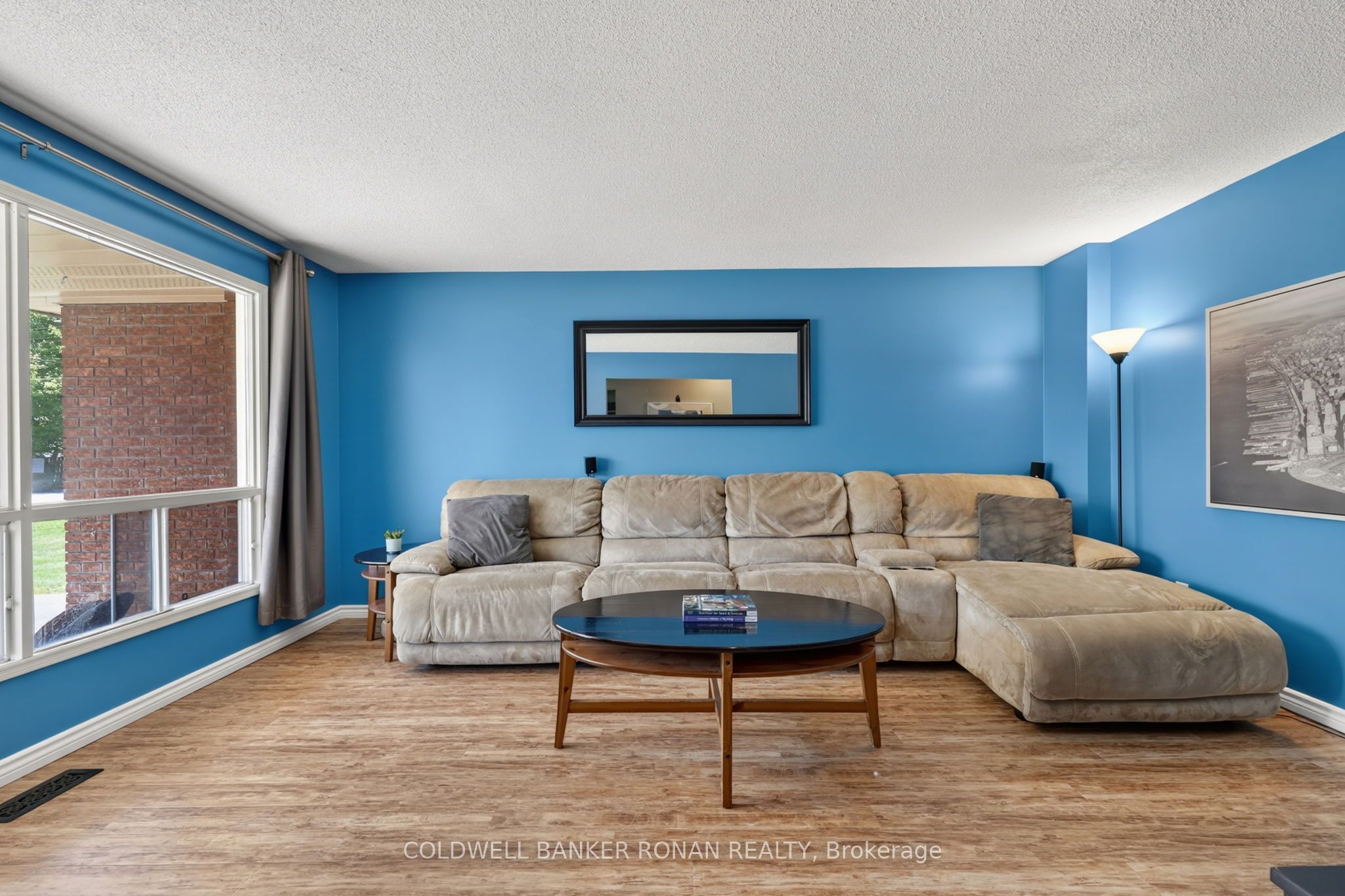 132 Queen Street, New Tecumseth, ON L9R 1K6 photo 3