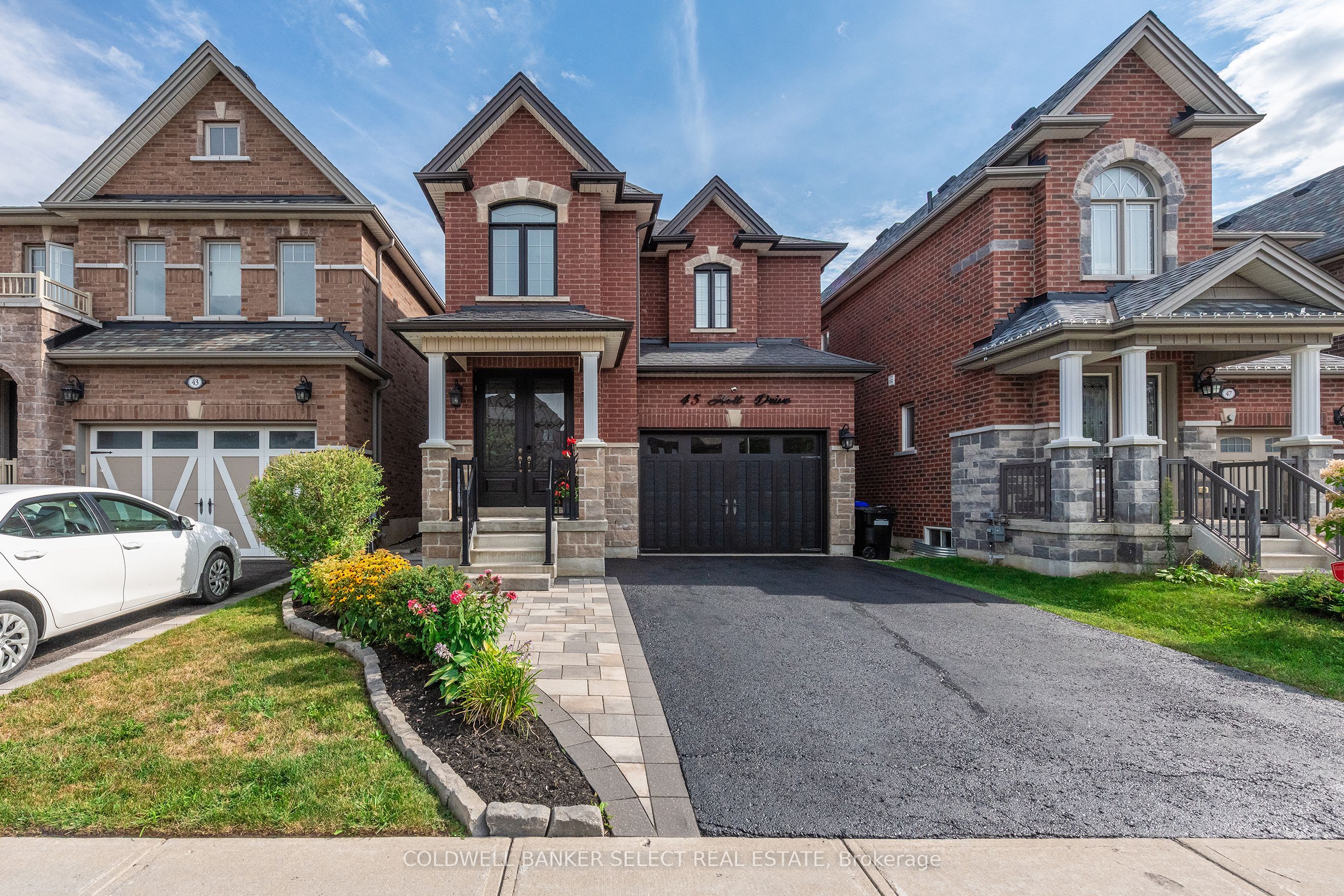 45 Holt Drive, New Tecumseth, ON L9R 0H8