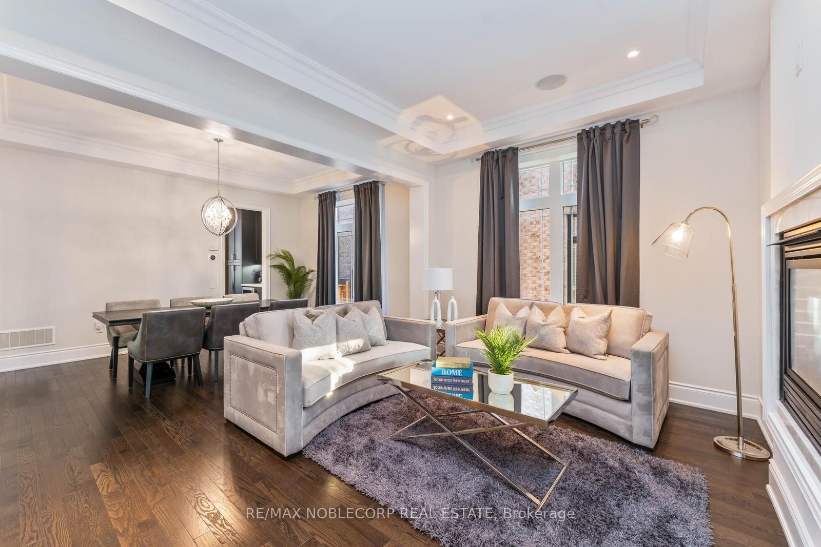 91 Woodgate Pines Drive, Vaughan, ON L4H 4A4 photo 5