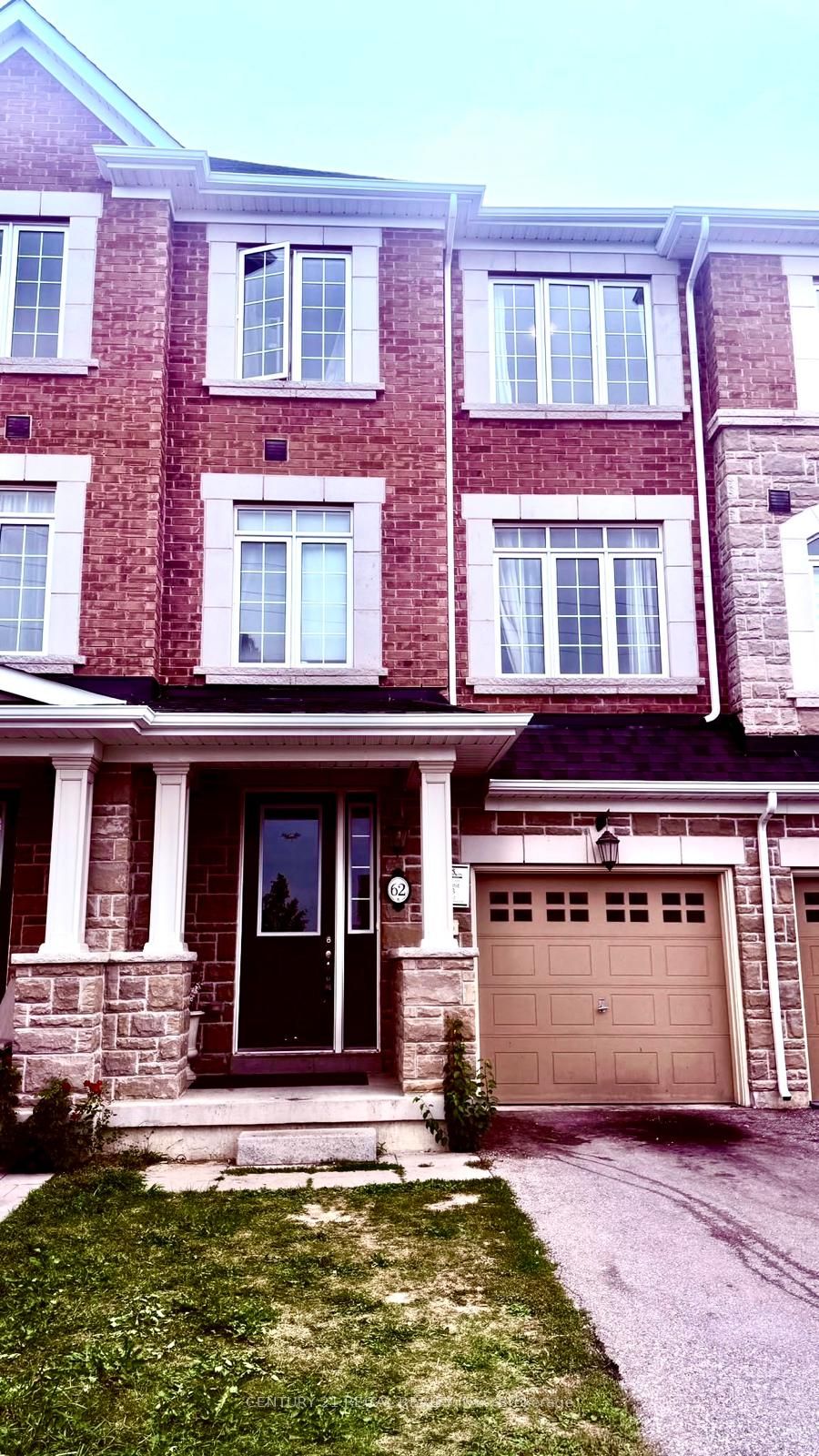 62 Selby Crescent, Bradford West Gwillimbury, ON L3Z 0V3 photo 2
