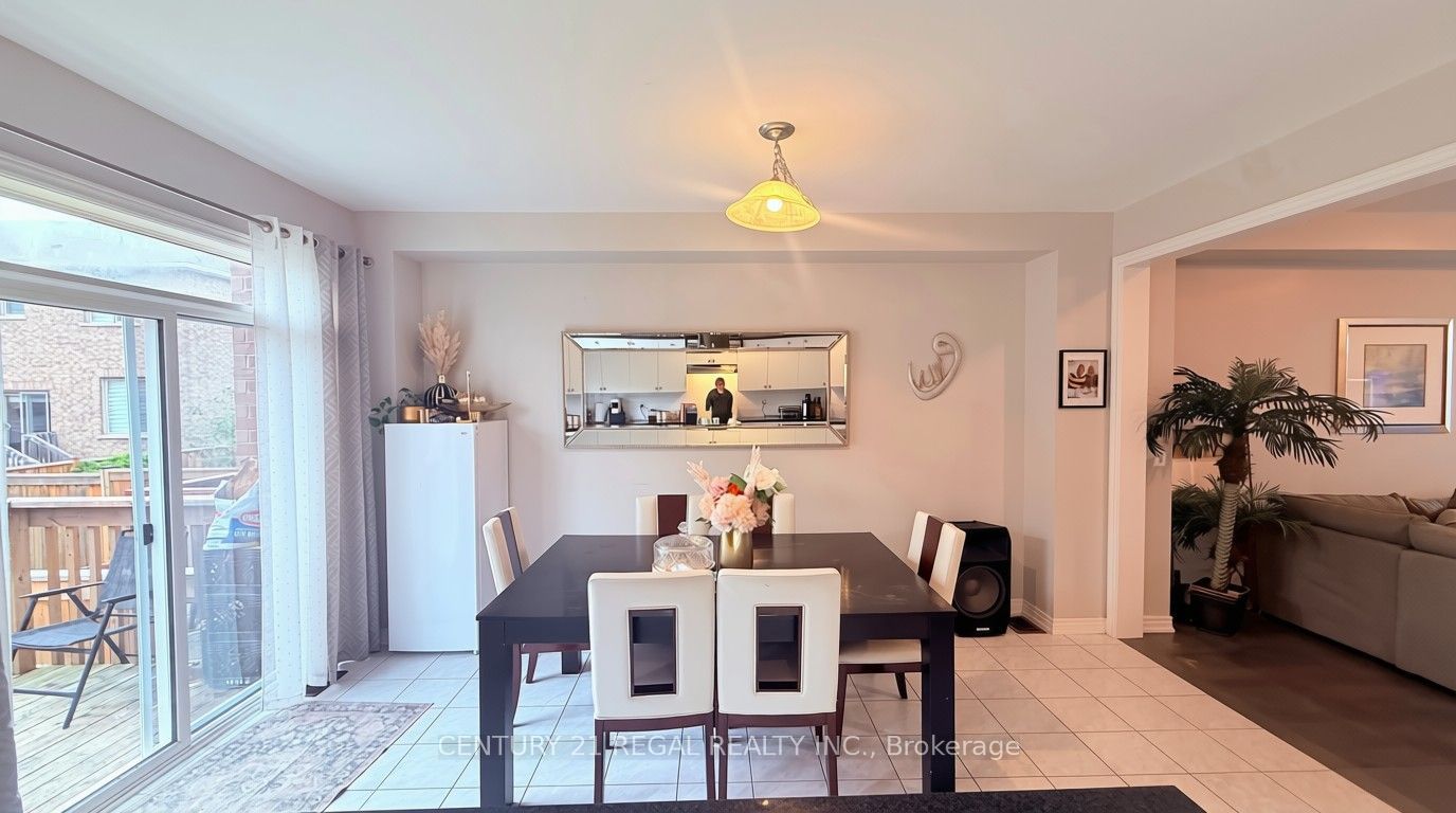 62 Selby Crescent, Bradford West Gwillimbury, ON L3Z 0V3 photo 4