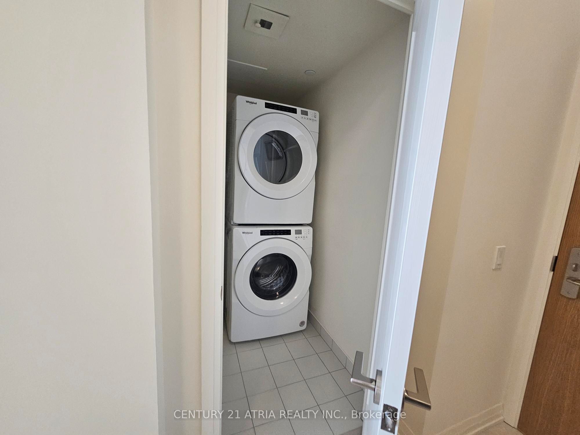8960 Jane Street 1108, Vaughan, ON L4K 2M9 photo 4
