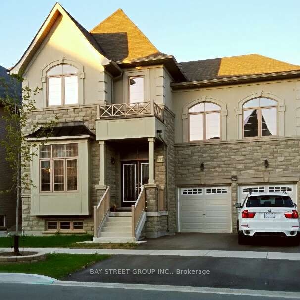 209 Kentland Street, Markham, ON L6E 2E2