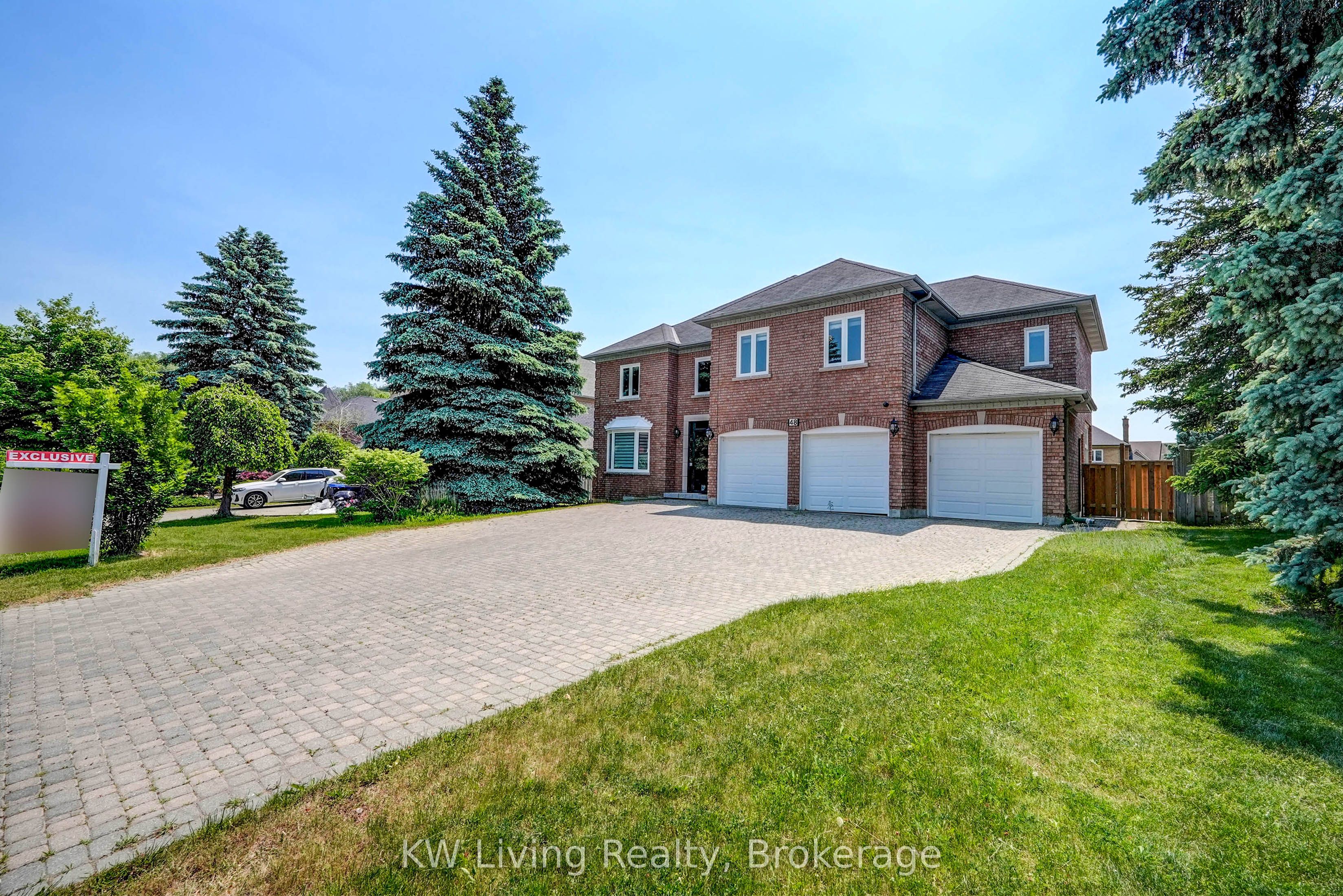 48 Brookshill Crescent, Richmond Hill, ON L4B 3J2 photo 2
