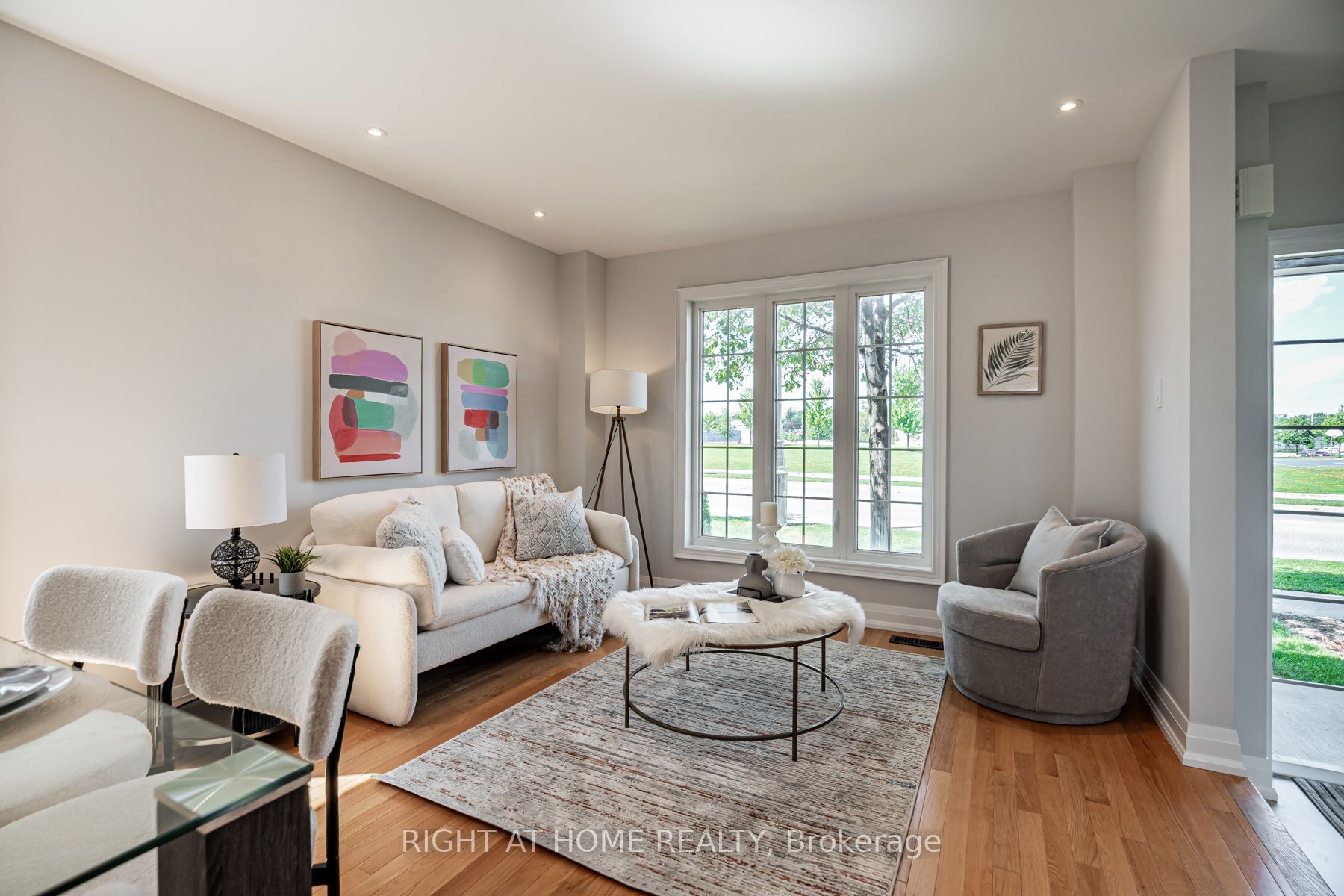 546 Hoover Park Drive, Whitchurch-Stouffville, ON L4A 0S8 photo 5