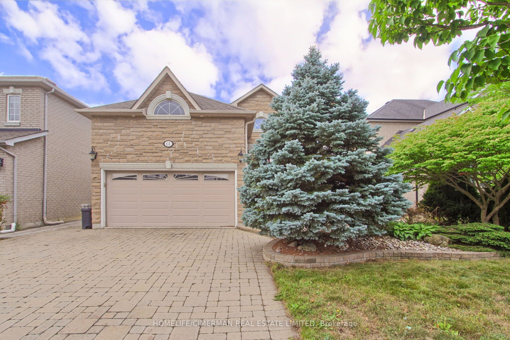 61 Pemberton Road, Richmond Hill, ON L4C 3T5 photo 2
