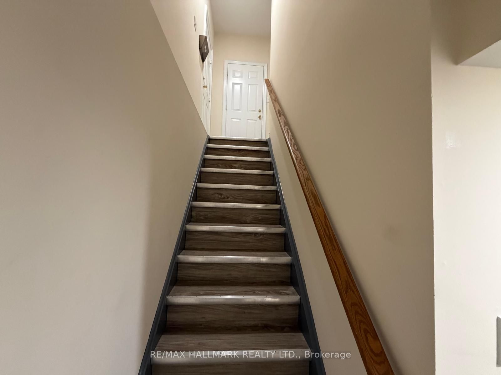 307 Weldrick Road E Basement, Richmond Hill, ON L4C 0R7 photo 2