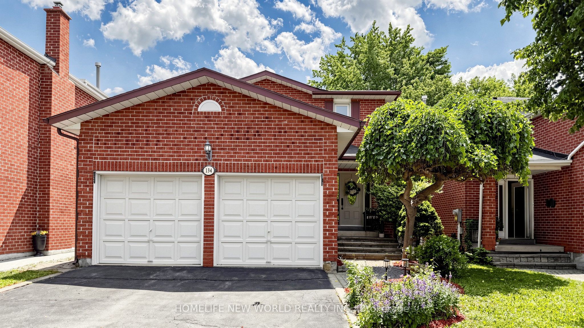 134 Crosby Avenue, Richmond Hill, ON L4C 9N5