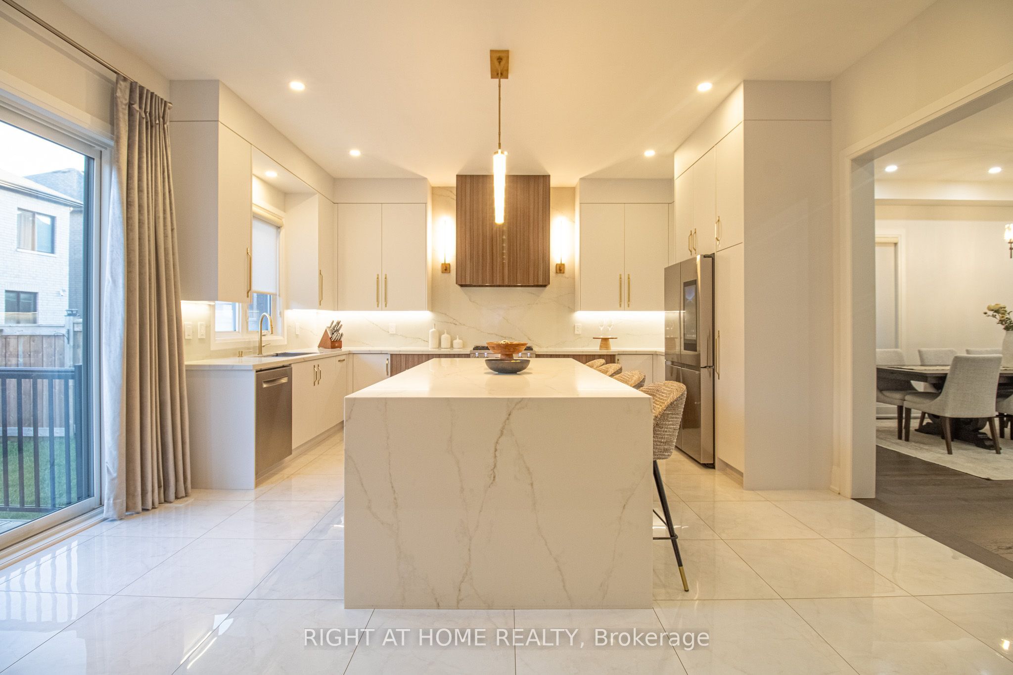 43 Longworth Avenue, Richmond Hill, ON L4E 1J2