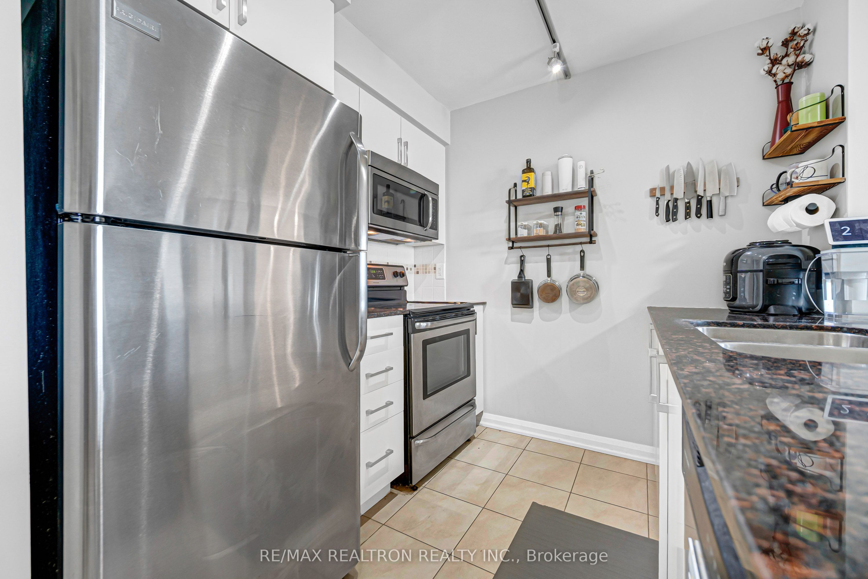 73 King William Crescent Lph01, Richmond Hill, ON L4B 0C2 photo 5