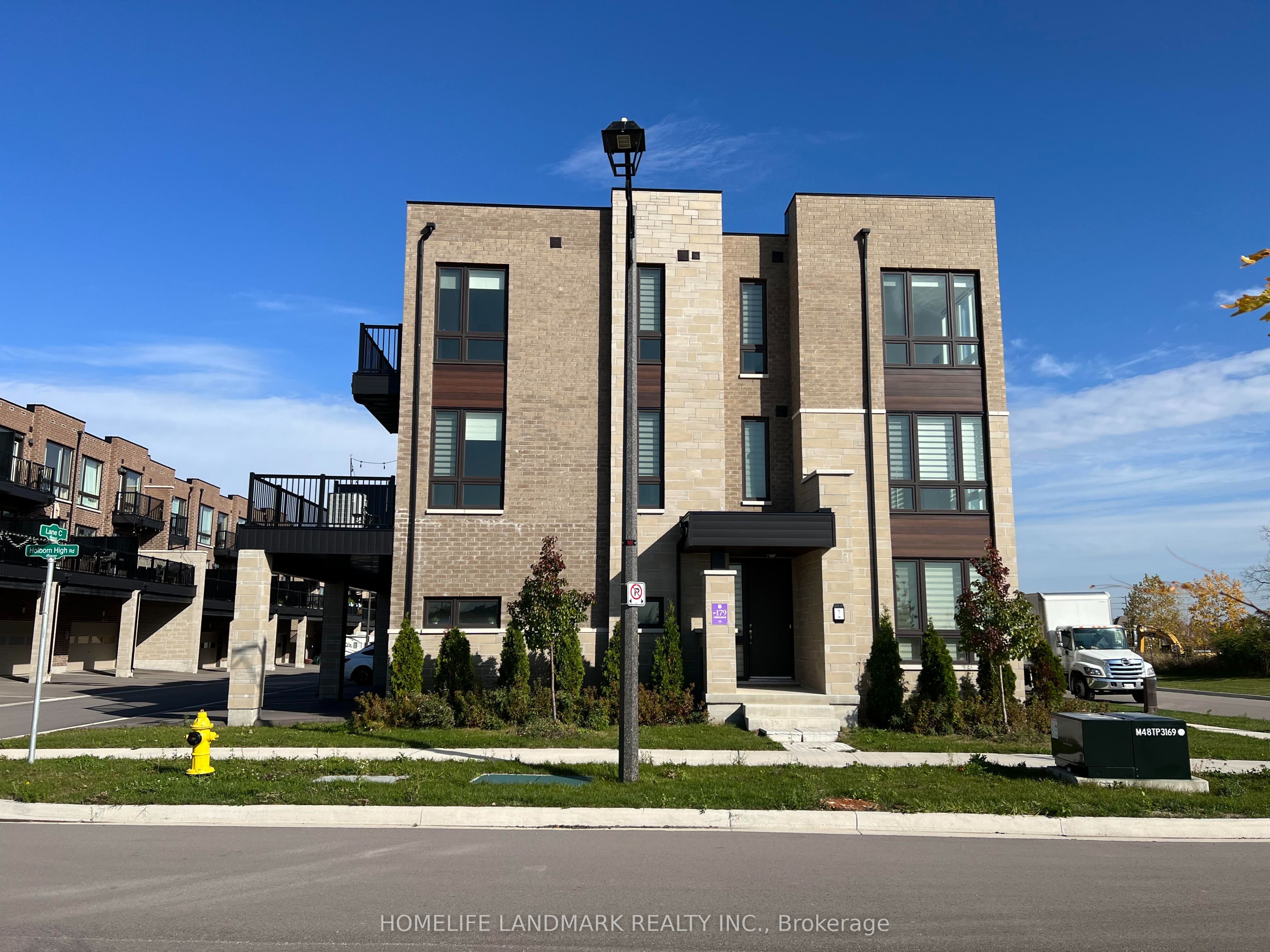 2 Concetta Conte Avenue, Markham, ON L6C 0Z5