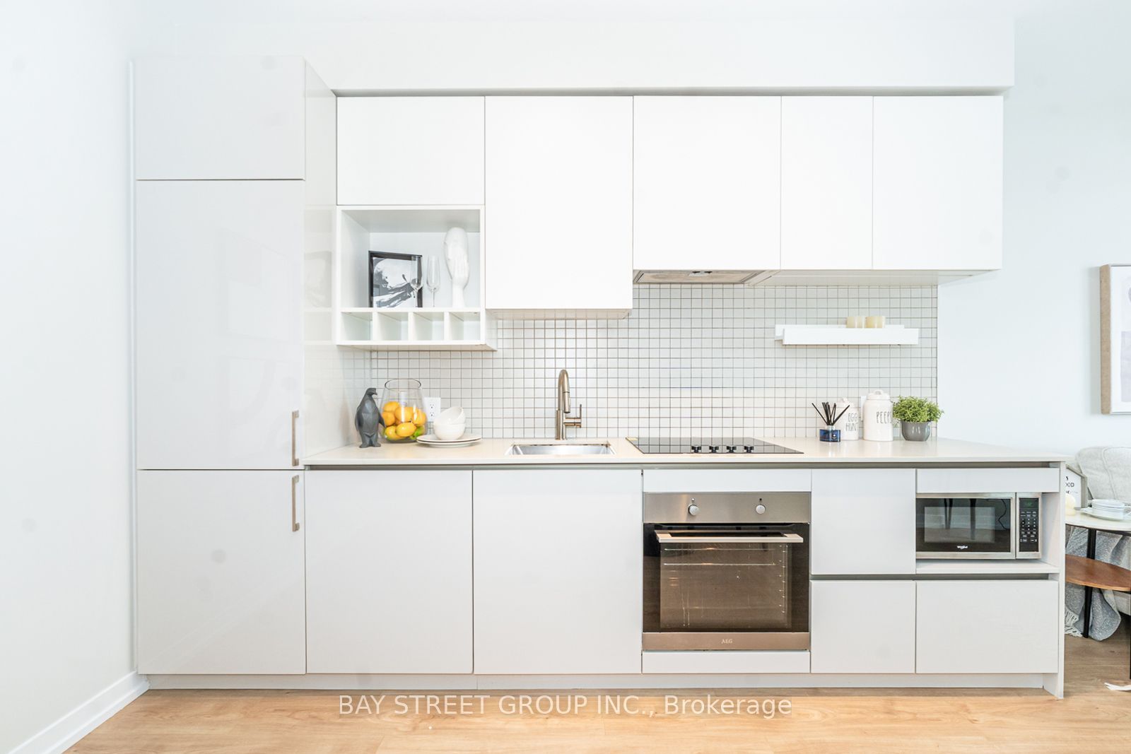 950 Portage Parkway 3111, Vaughan, ON L4K 0J7 photo 5