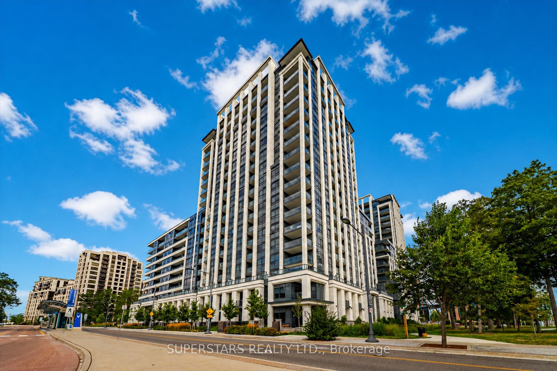 8 Cedarland Drive 1605, Markham, ON L6G 0H4