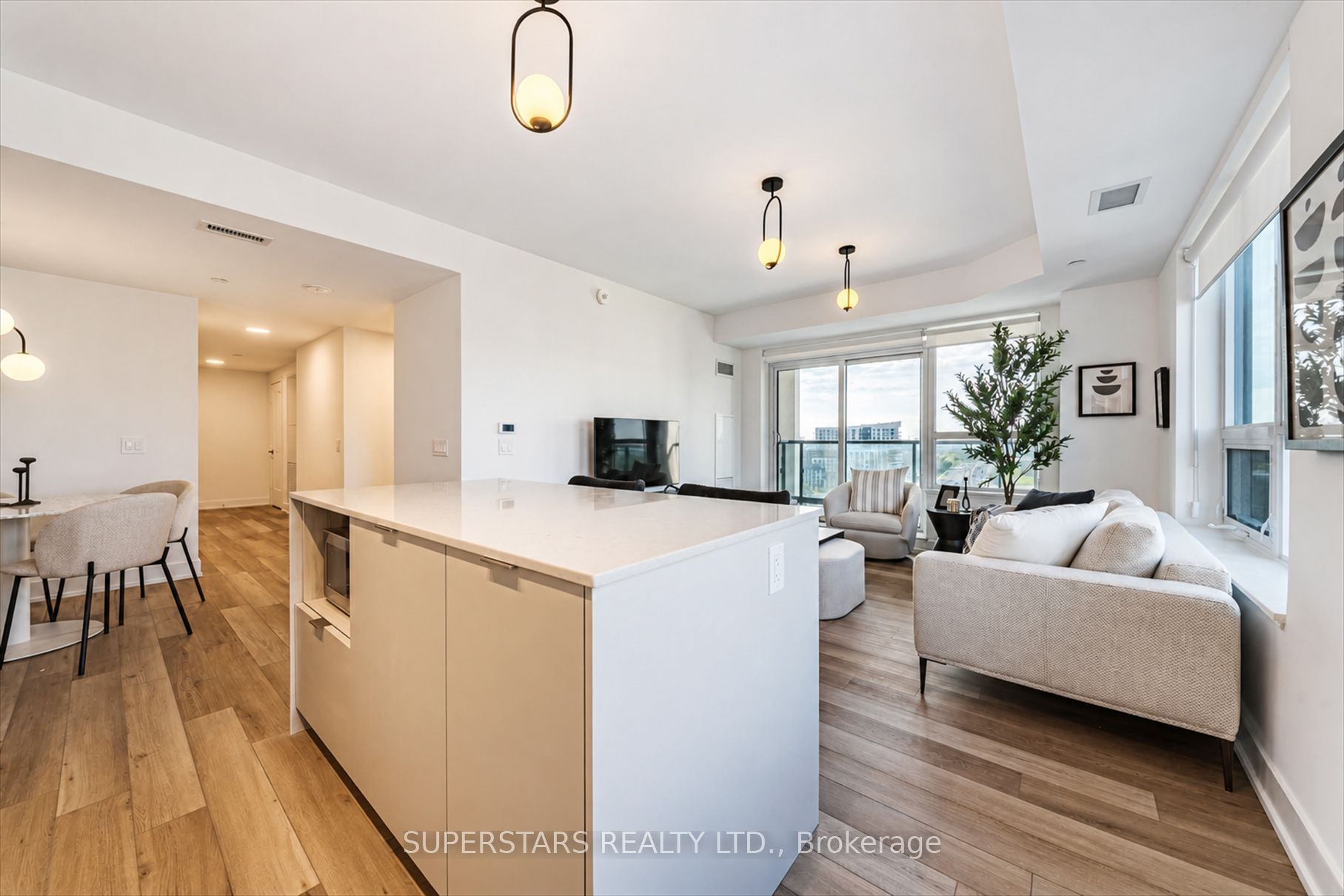 8 Cedarland Drive 1605, Markham, ON L6G 0H4 photo 5