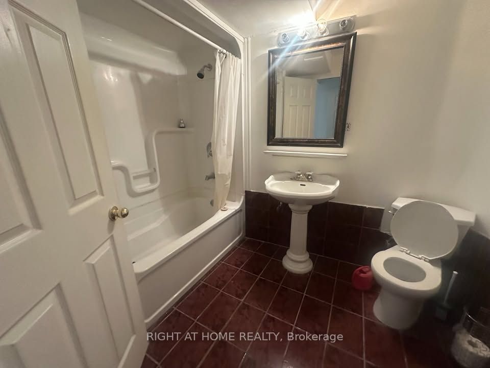 821 10th Line, Innisfil, ON L9S 3N4 photo 5