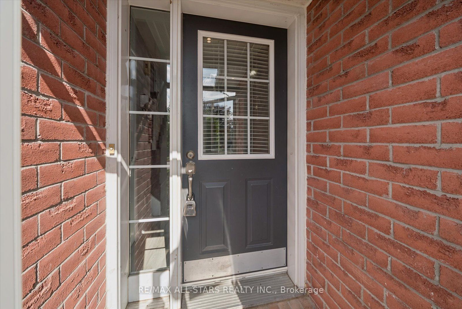 229 Fairwood Drive, Georgina, ON L4P 3Y5 photo 4