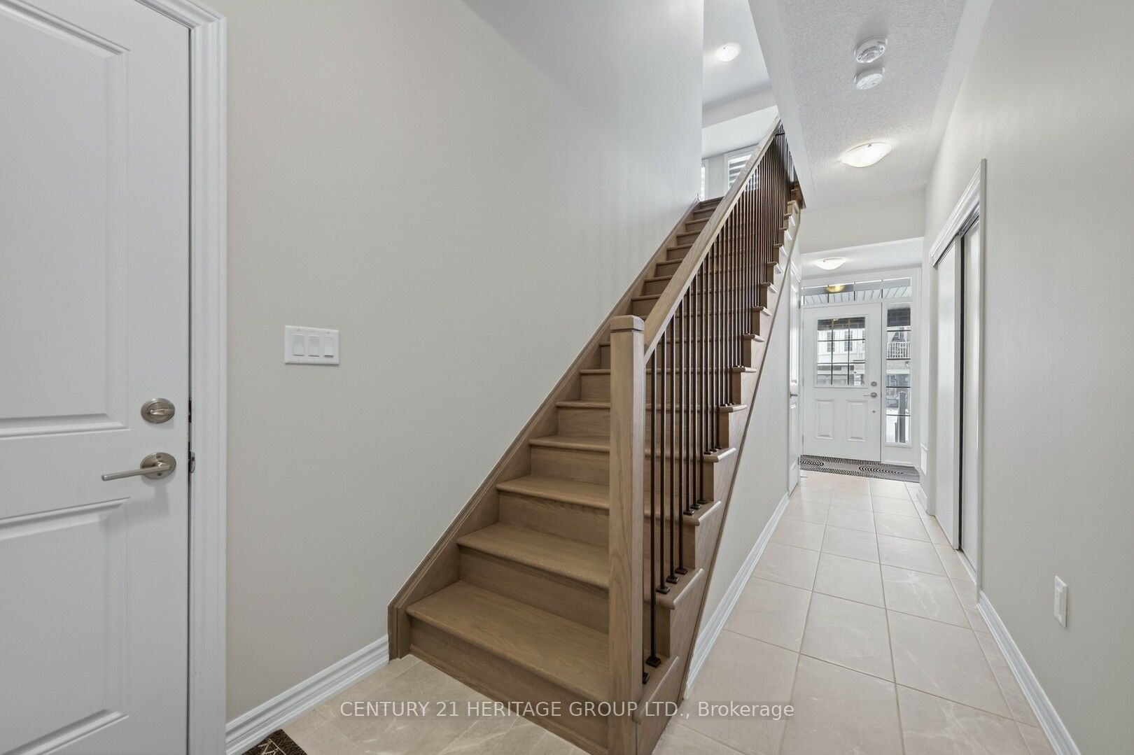 6 Mel Irving Drive, Bradford West Gwillimbury, ON L3Z 4P1 photo 4