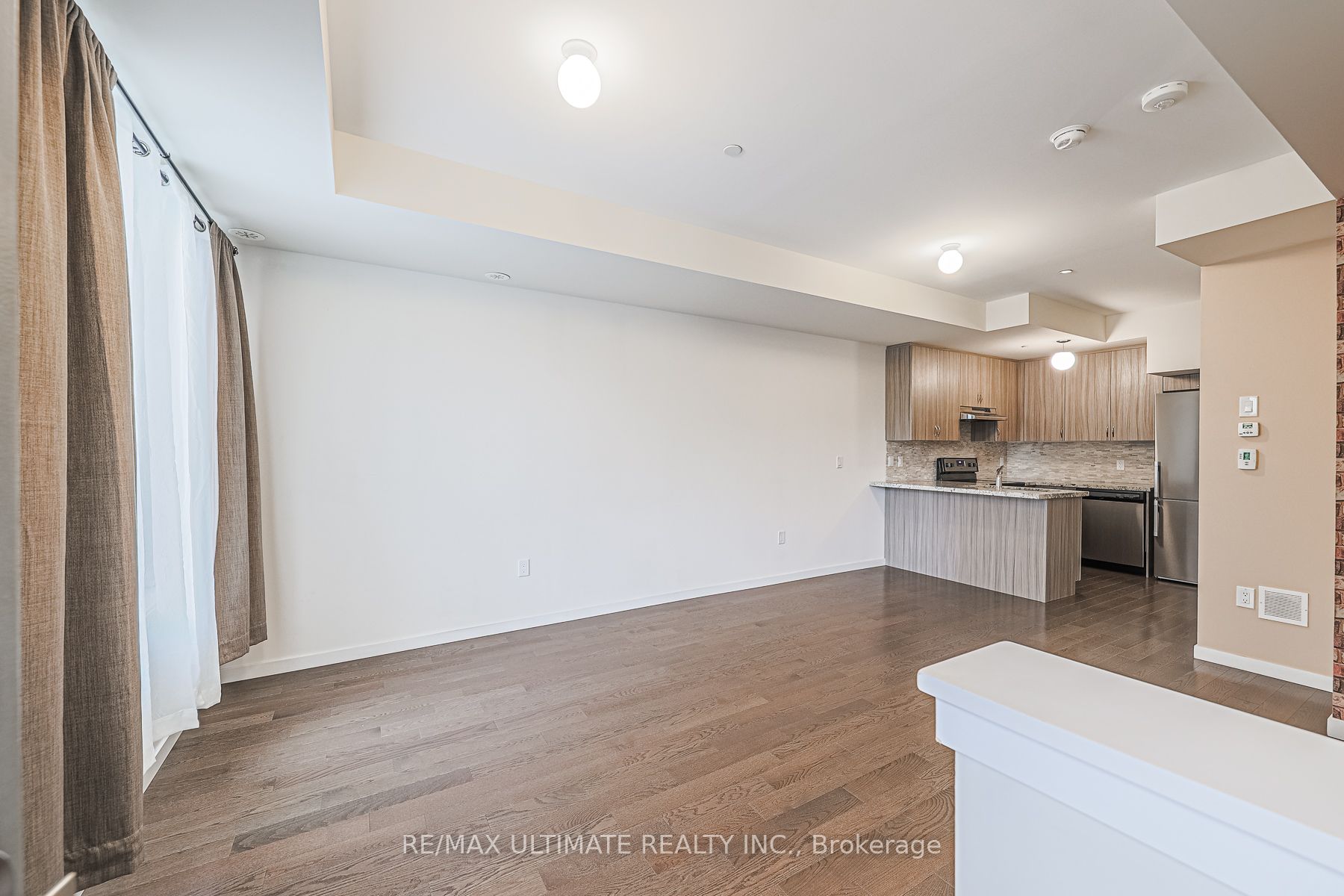 600 Alex Gardner Circle 109, Aurora, ON L4G 0A3 photo 4