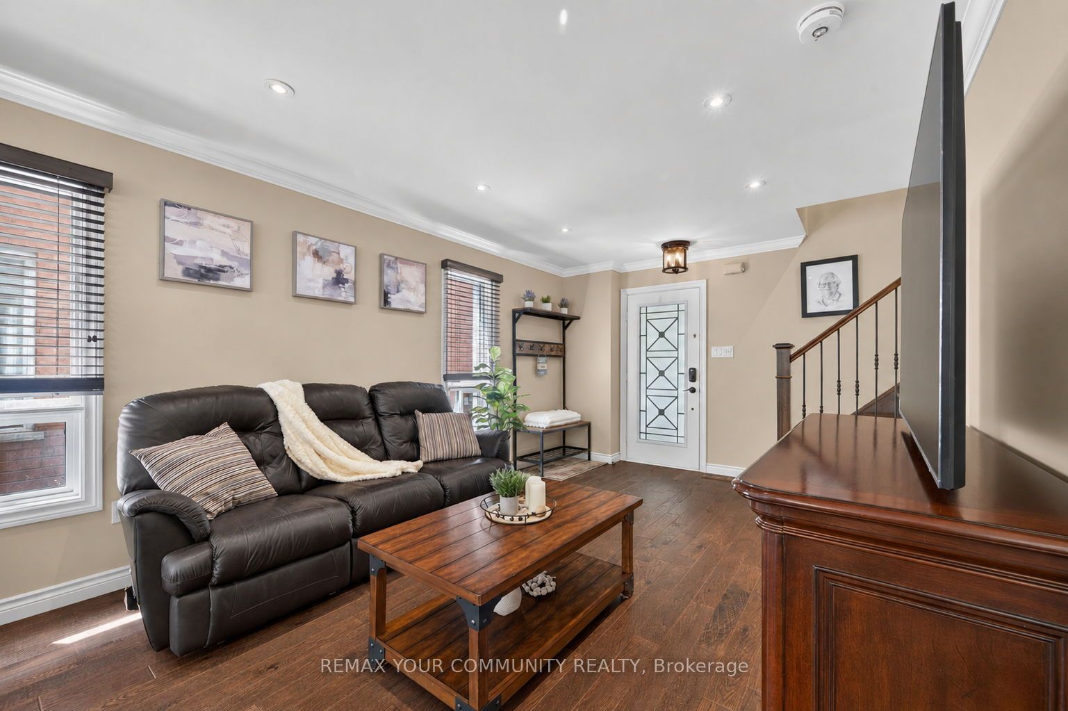 126 Woodroof Crescent, Aurora, ON L4G 7H2 photo 5