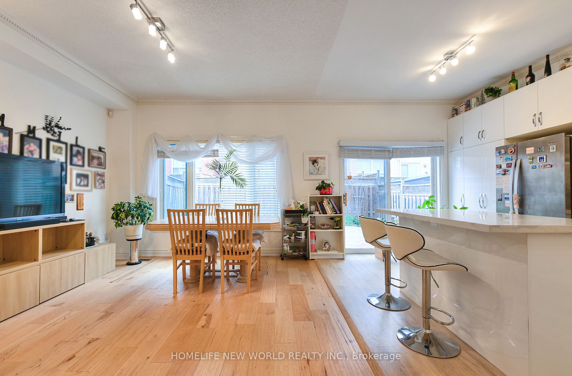 7 Fairlawn Avenue, Markham, ON L6C 2E7 photo 5