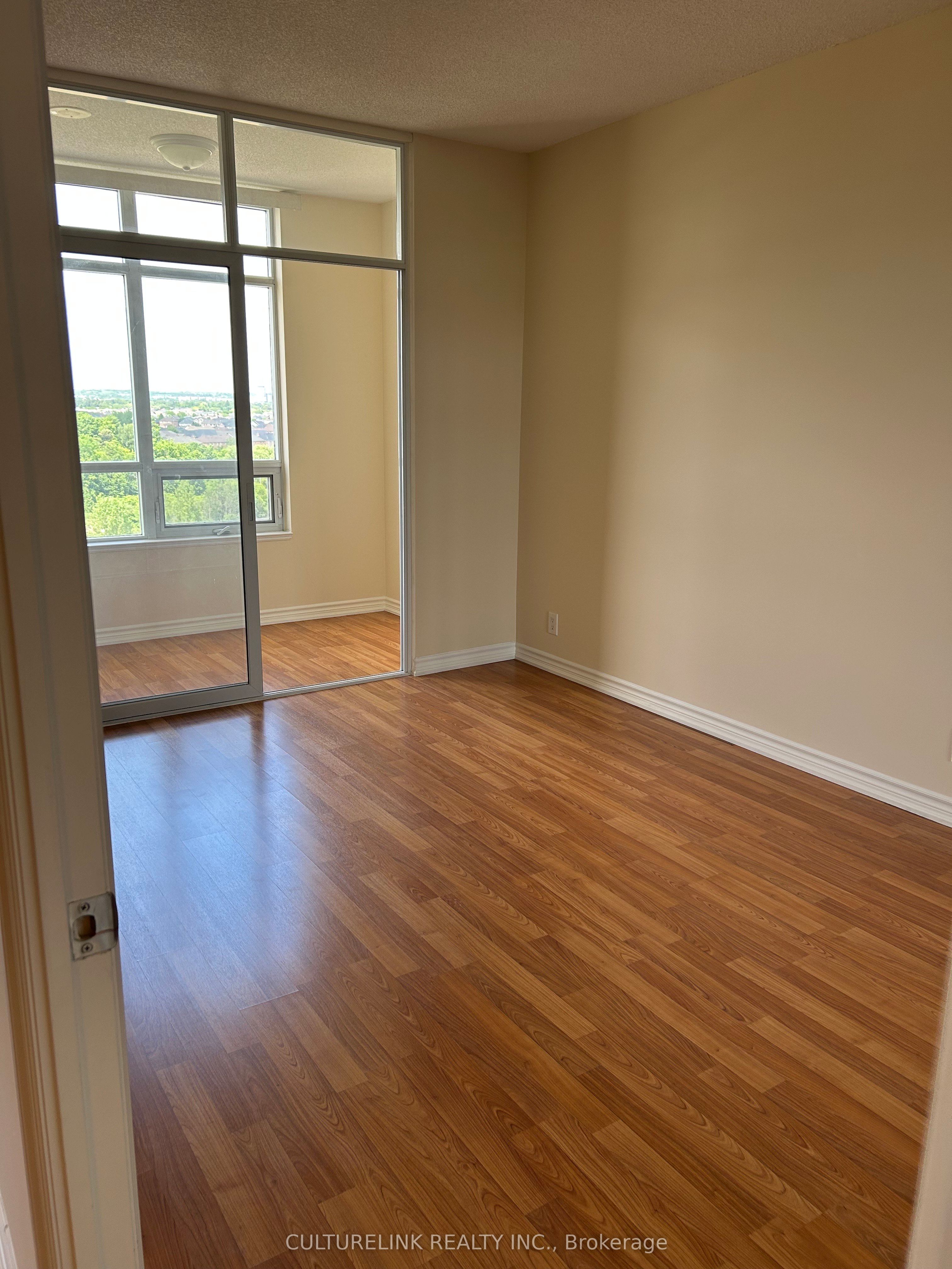 9235 Jane Street 1015, Vaughan, ON L6A 0J8 photo 4