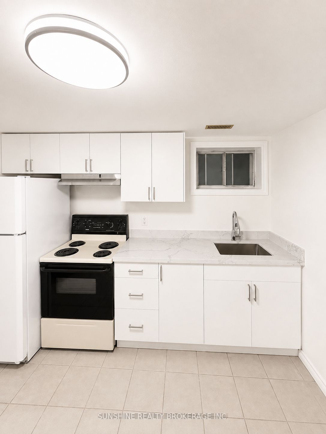 216 Alverna Road Lower B, Richmond Hill, ON L4C 3M7 photo 4