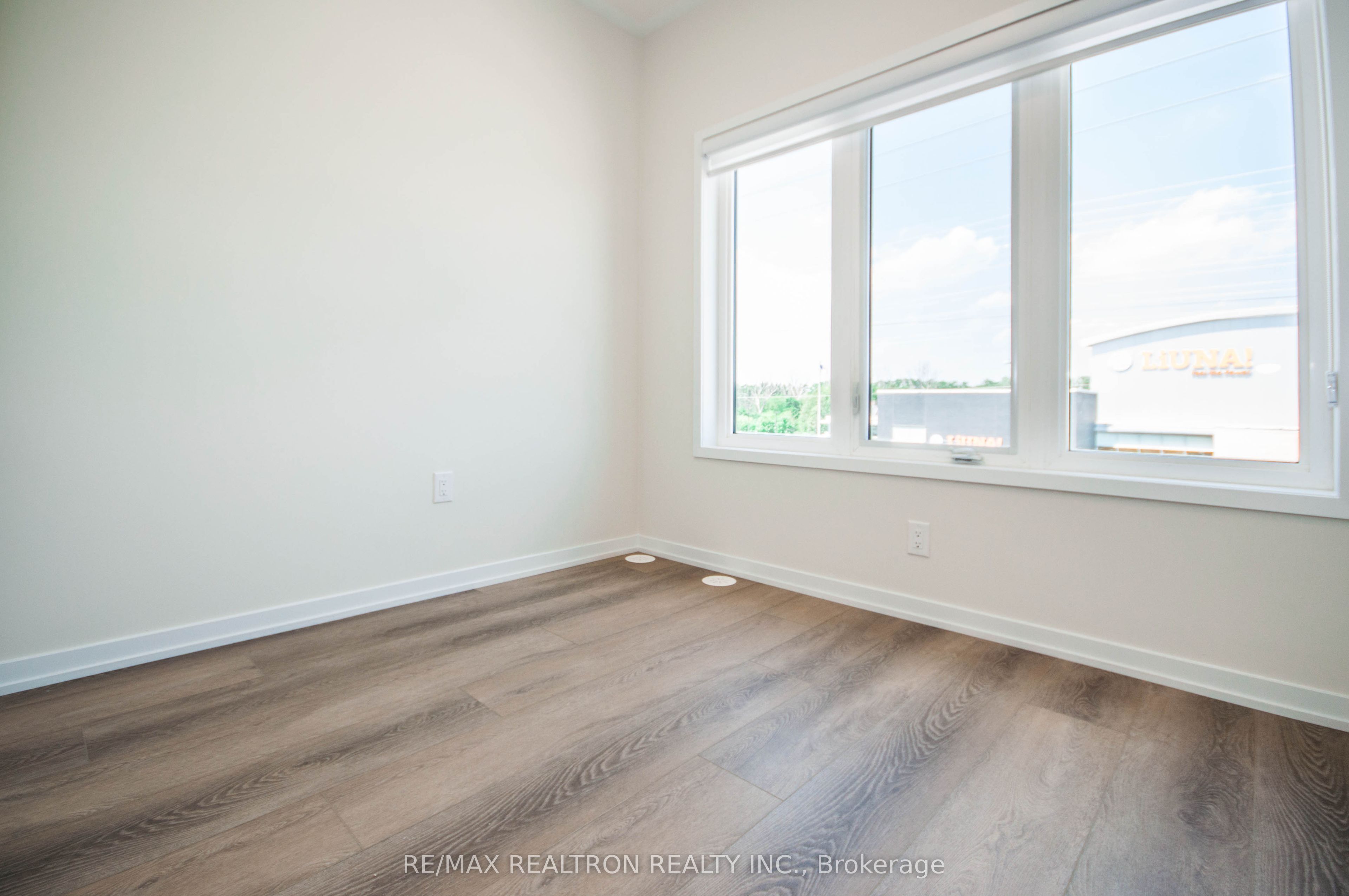 68 Matawin Lane, Richmond Hill, ON L4B 0H8 photo 3