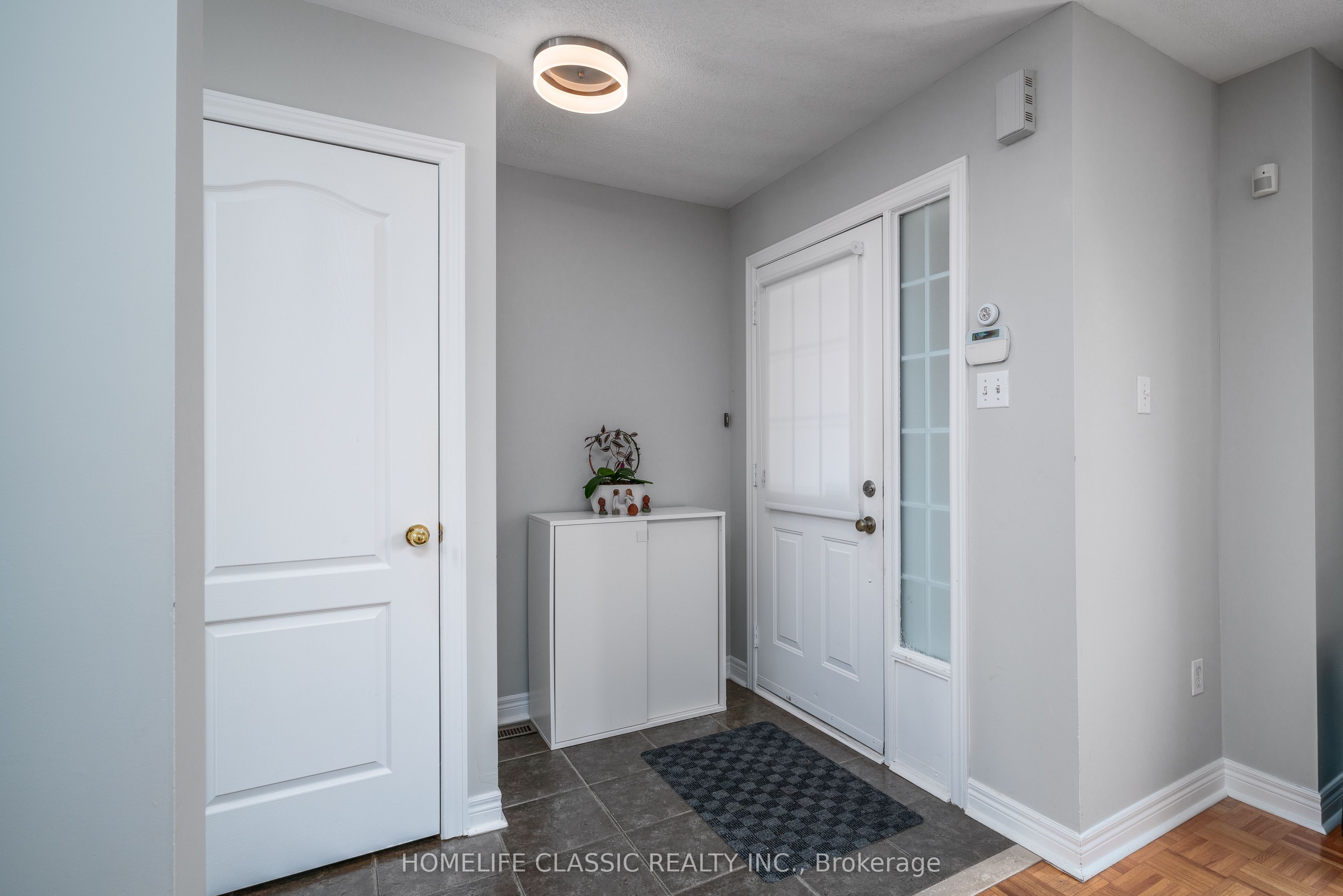 44 Wildberry Crescent, Vaughan, ON L4H 2C6 photo 2