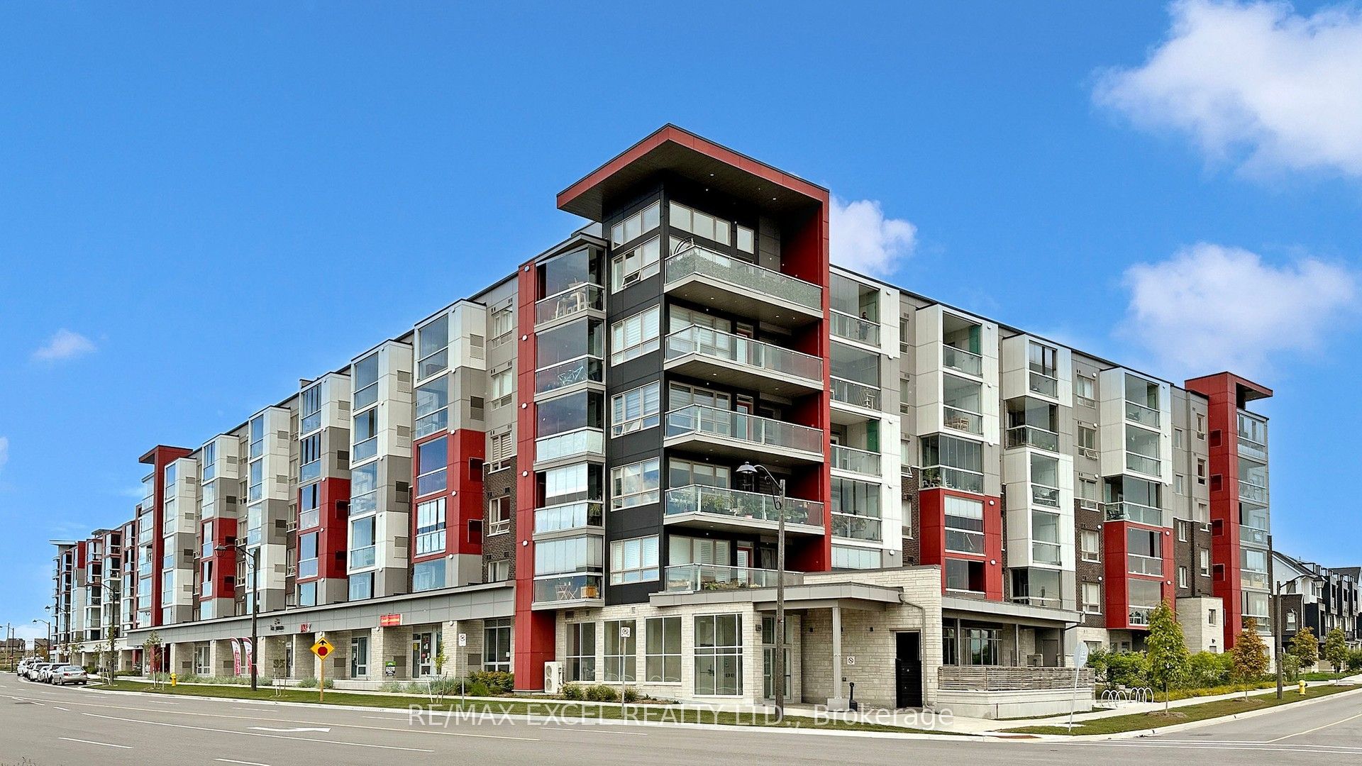 2 Adam Sellers Street 302, Markham, ON L6B 1P2 photo 2