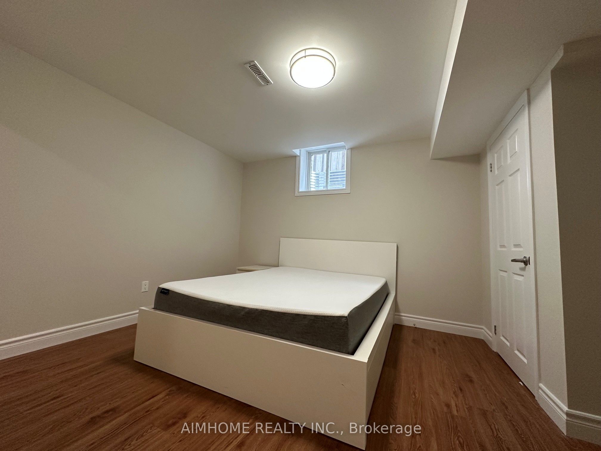 22 Quetico Drive Bsmt, Richmond Hill, ON L4B 3S9 photo 4