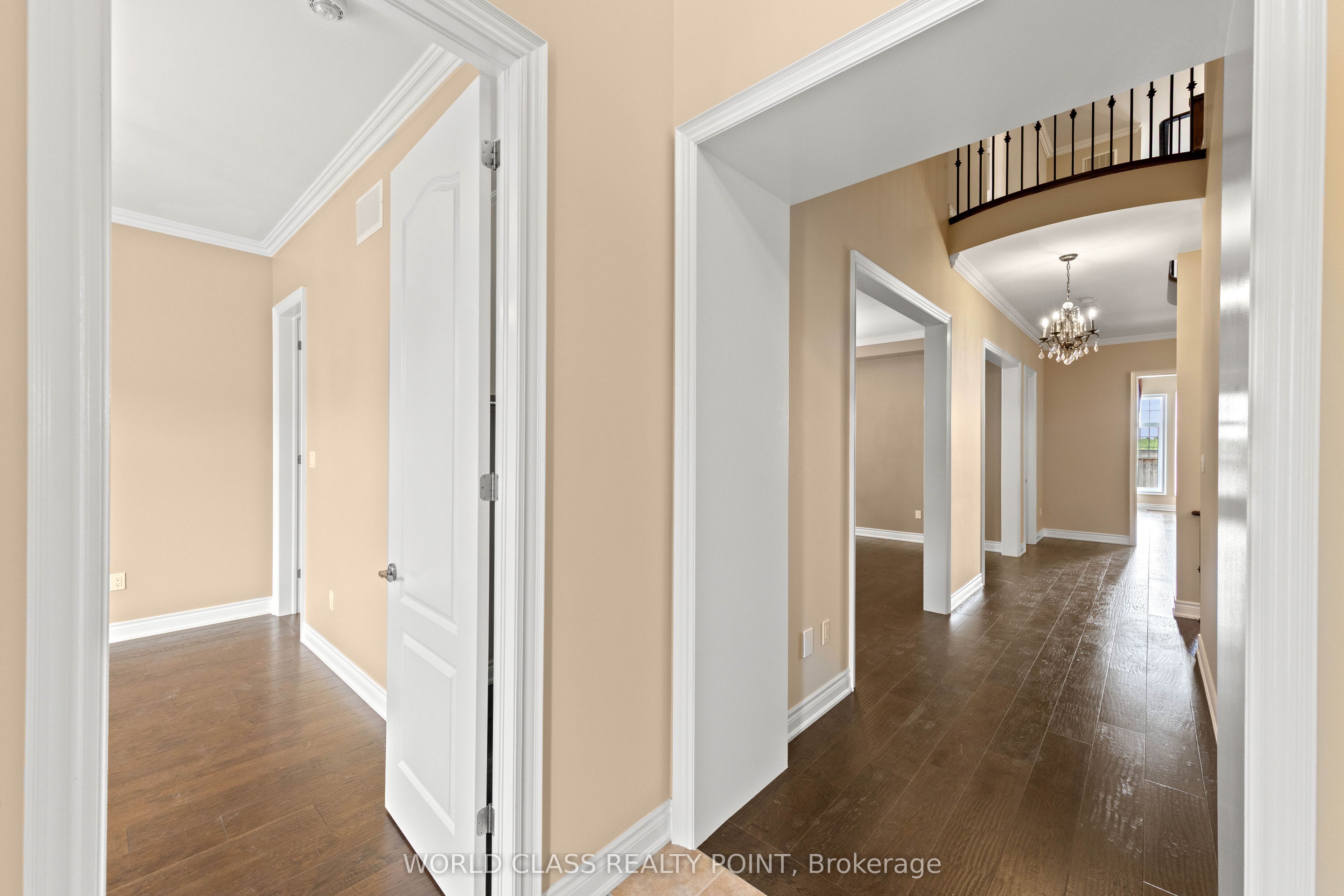 31 Munsie Drive, King, ON L7B 0N8 photo 4