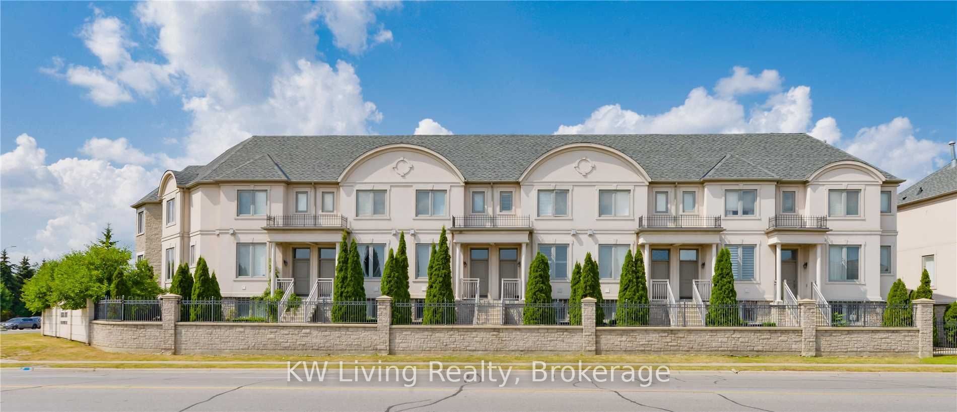 9133 Bayview Avenue TH76, Richmond Hill, ON L4B 4V6 photo 2