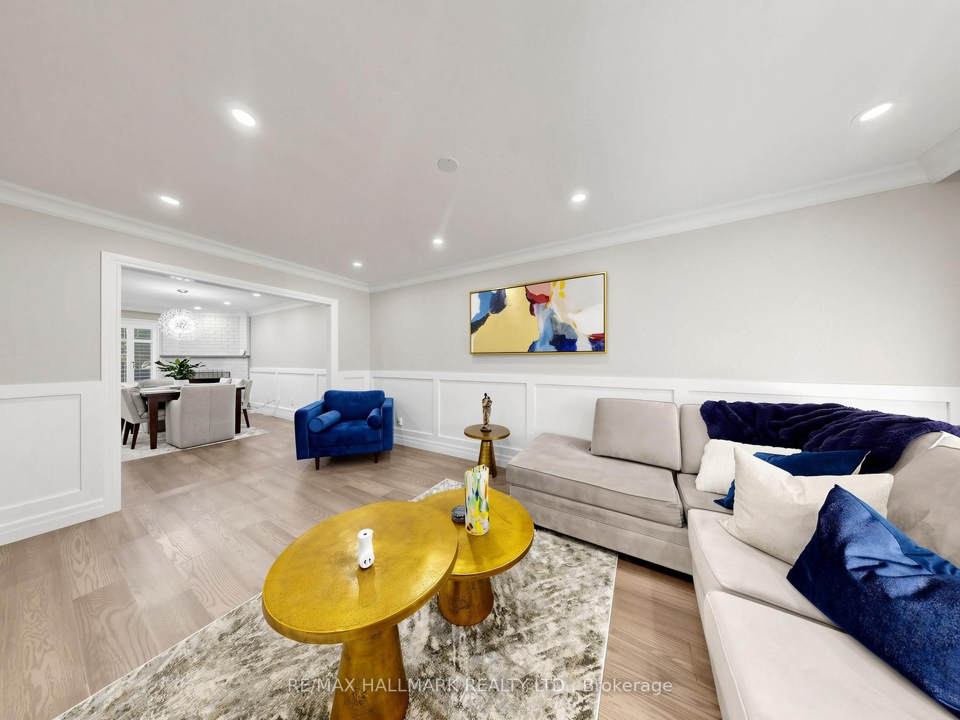 58 Marchwood Crescent, Richmond Hill, ON L4C 8M4 photo 3