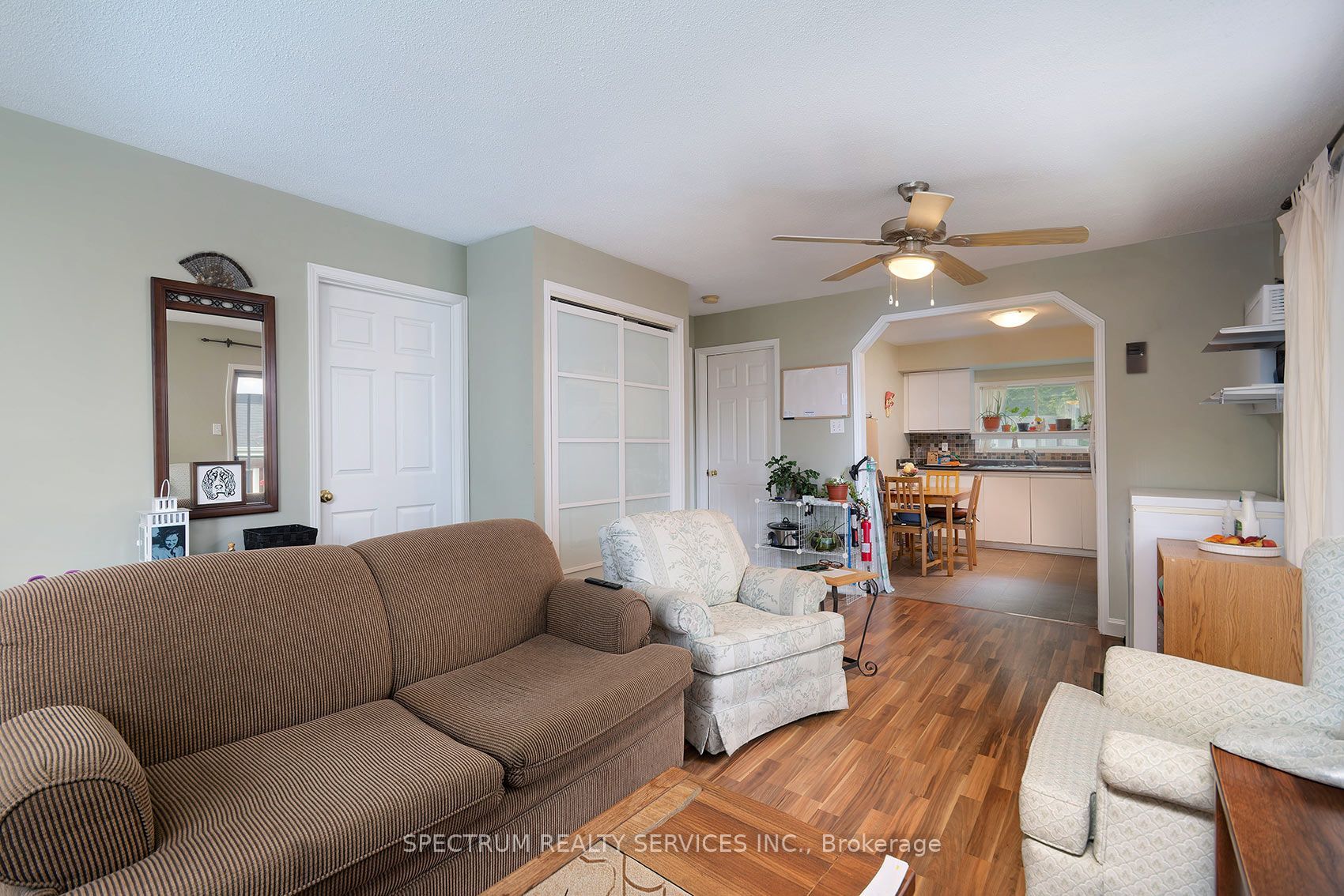 229 Pine Beach Drive, Georgina, ON L4P 2V7 photo 5