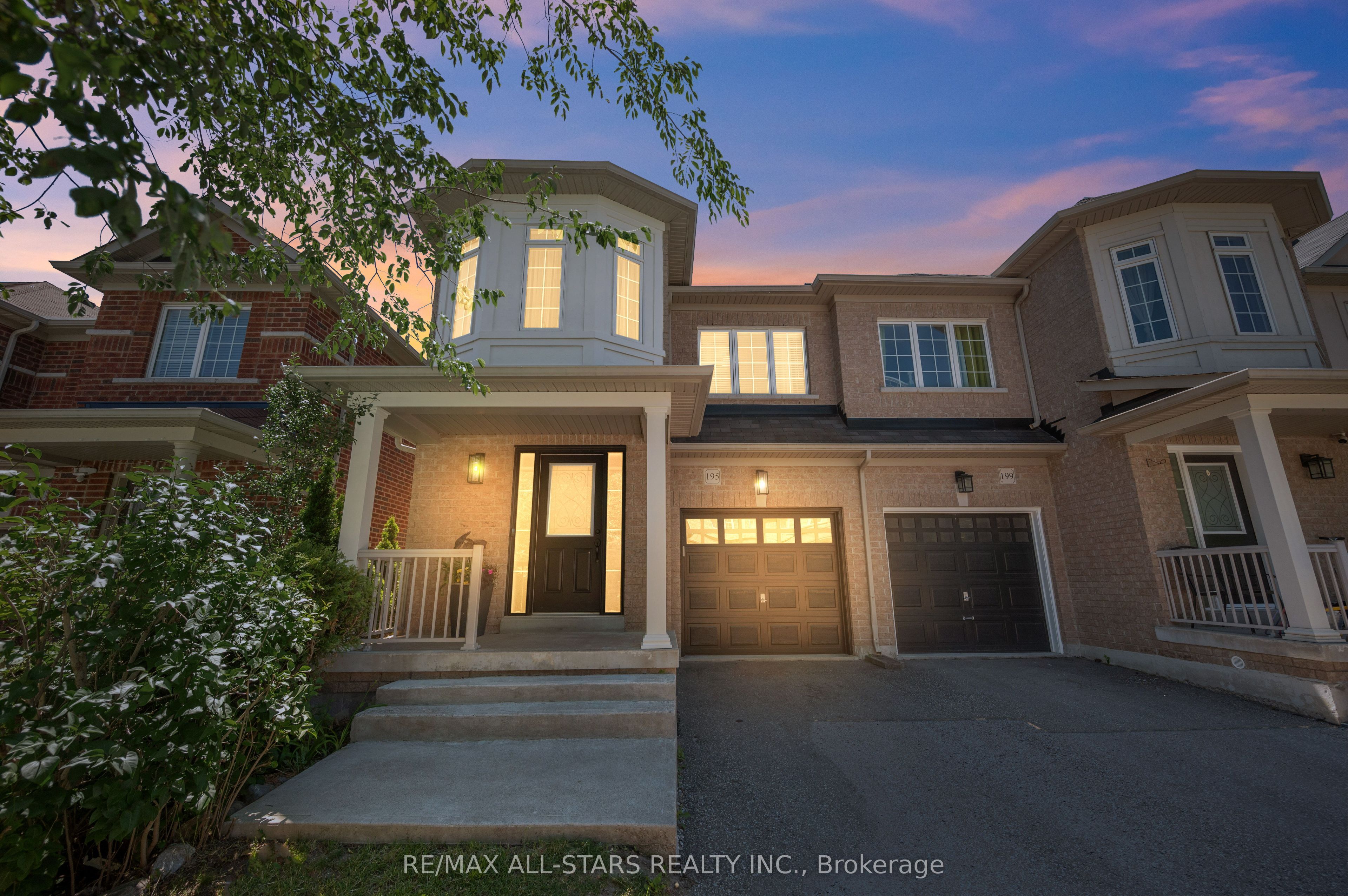 195 Richard Underhill Avenue, Whitchurch-Stouffville, ON L4A 0Z4