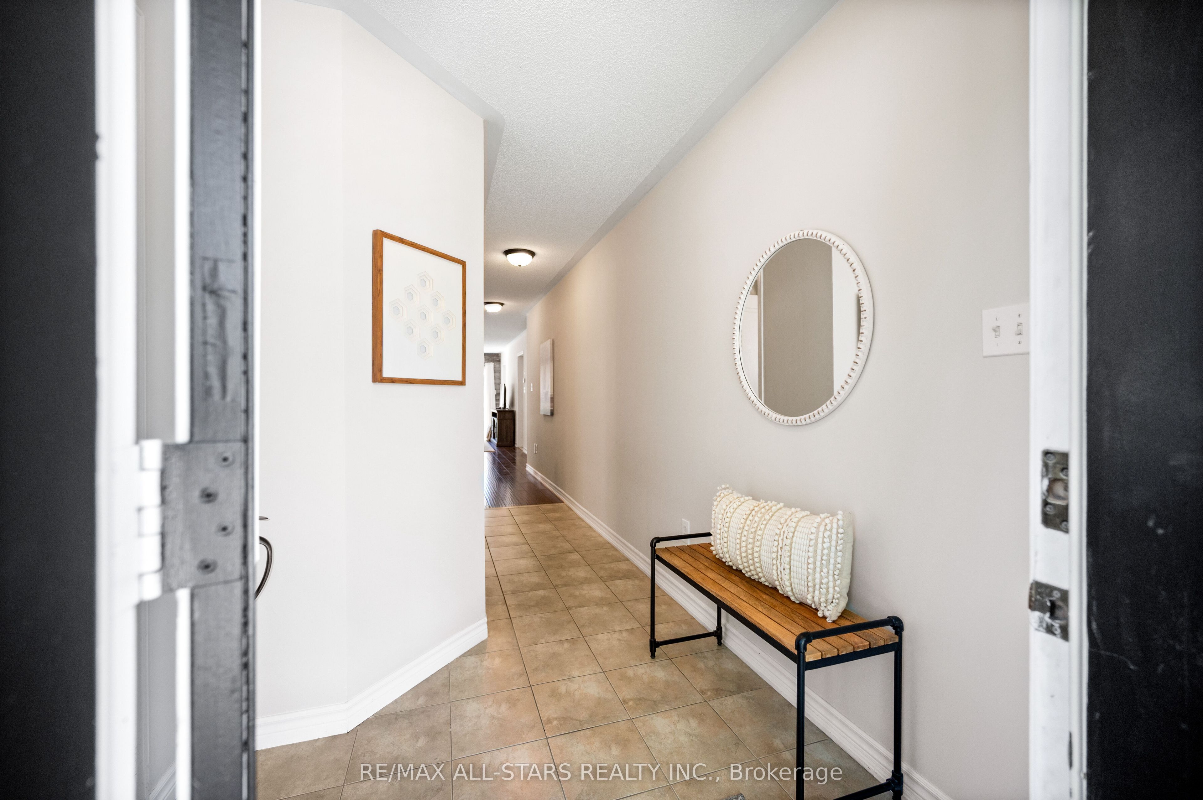 195 Richard Underhill Avenue, Whitchurch-Stouffville, ON L4A 0Z4 photo 3