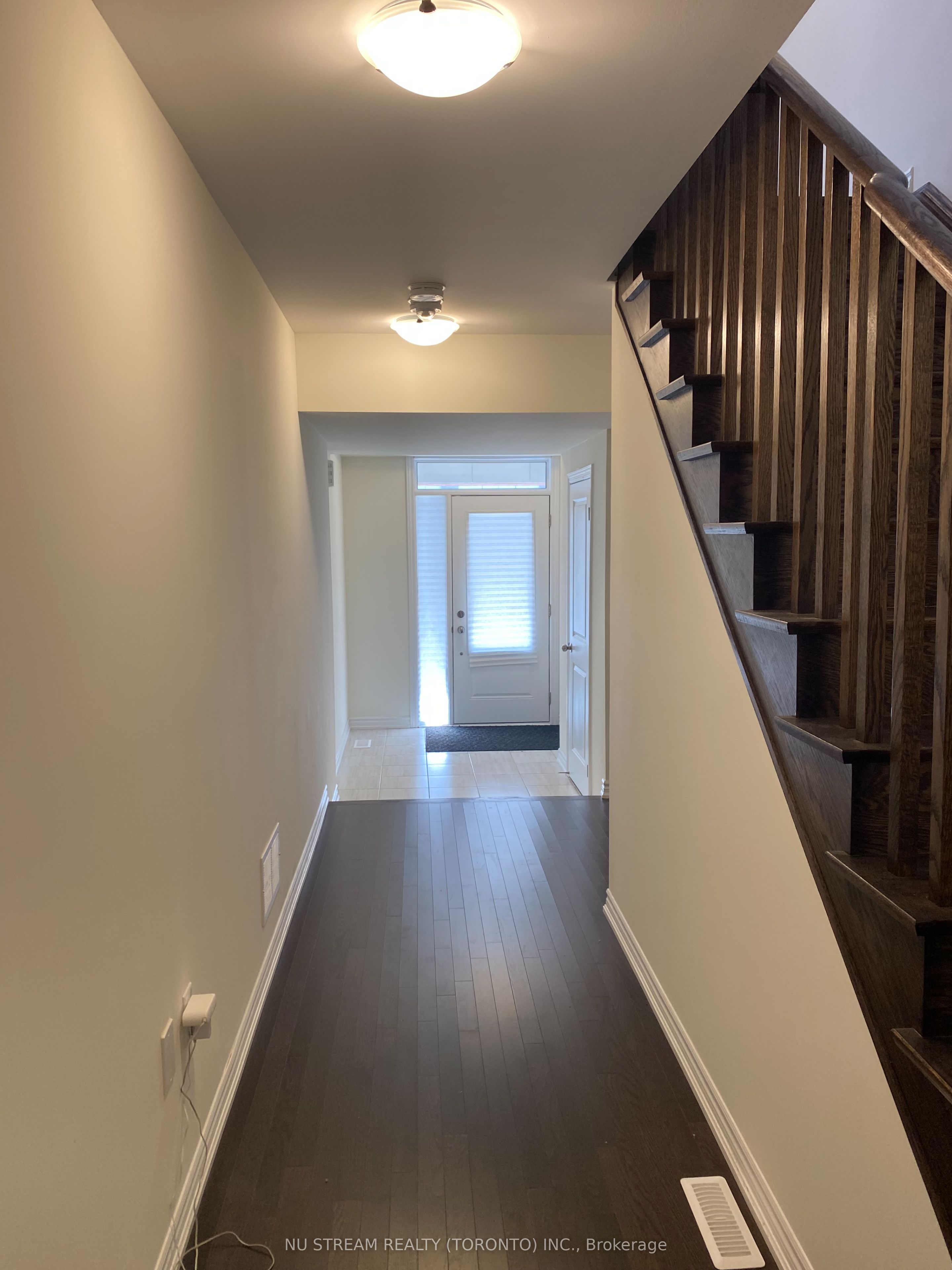 11 Griffith Street, Aurora, ON L4G 7B6 photo 4