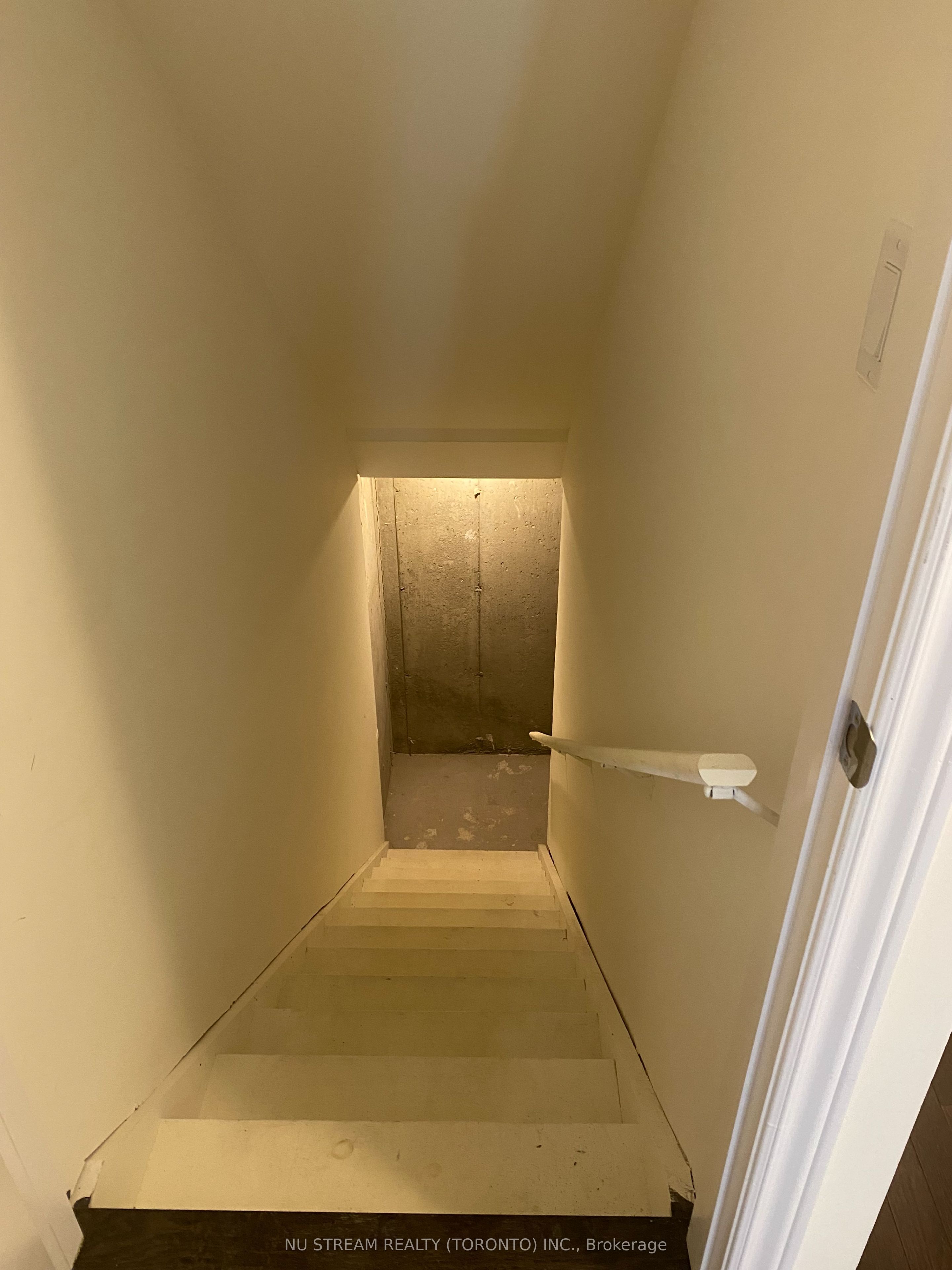 11 Griffith Street, Aurora, ON L4G 7B6 photo 5