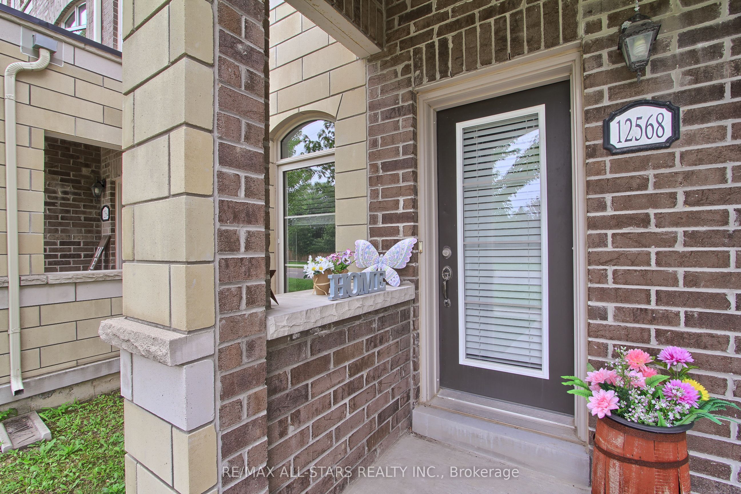 12568 Ninth Line, Whitchurch-Stouffville, ON L4A 1X1 photo 2