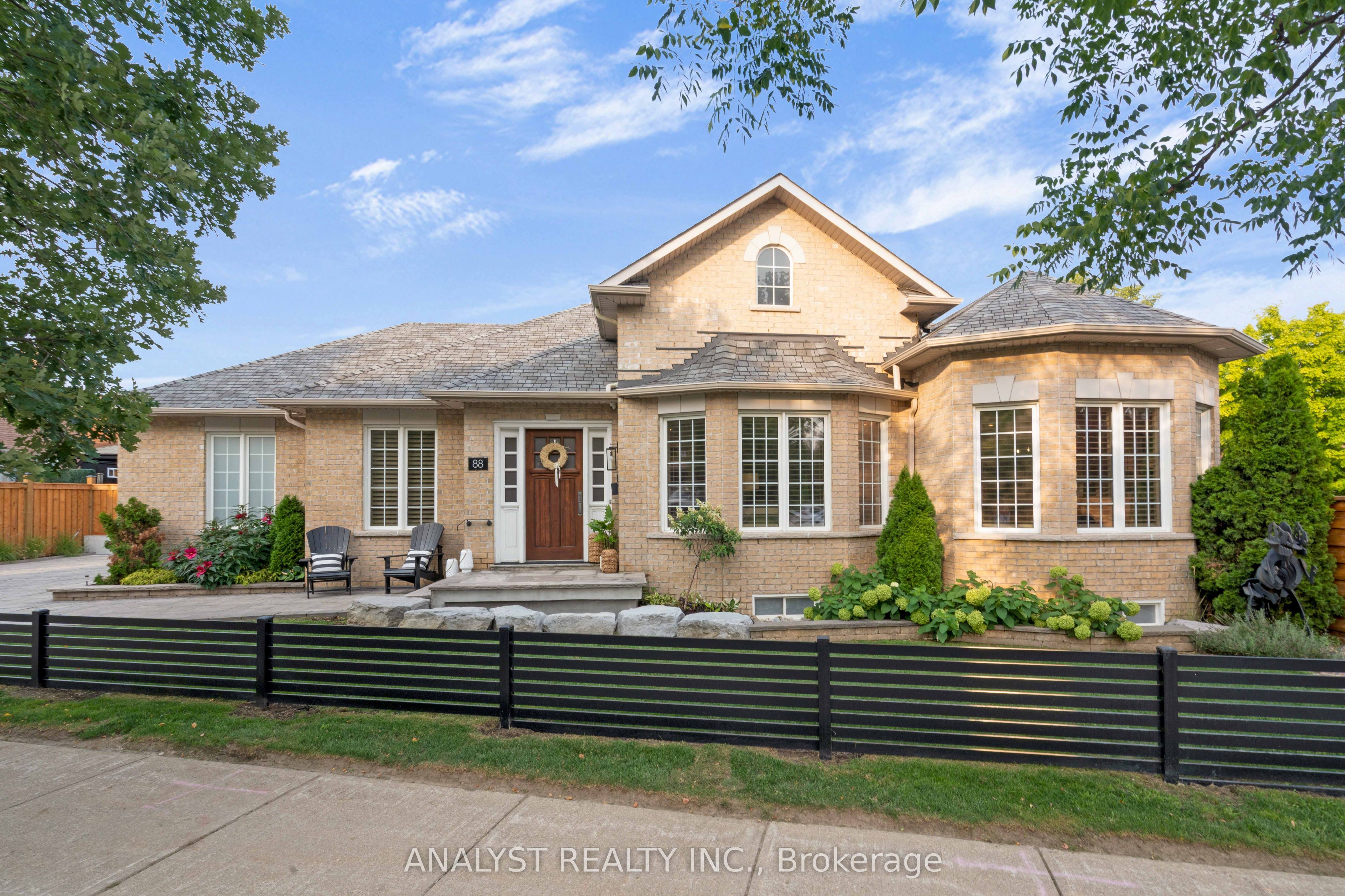 88 Brougham Drive, Vaughan, ON L4L 3C4