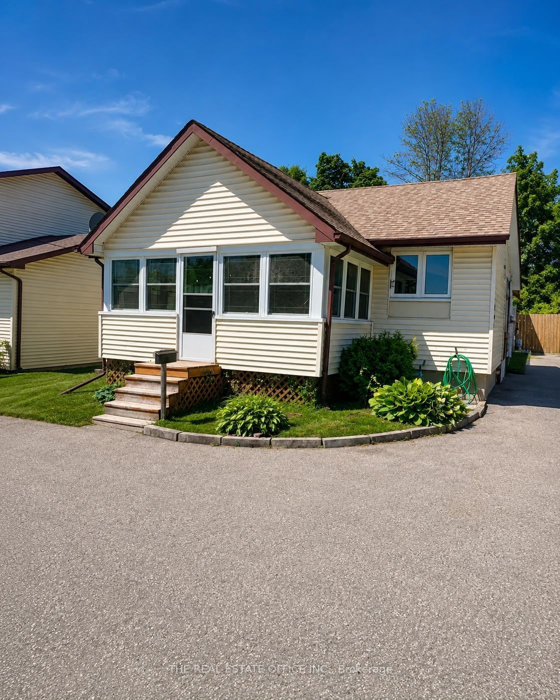 265 Pasadena Drive, Georgina, ON L4P 2Z1 photo 2