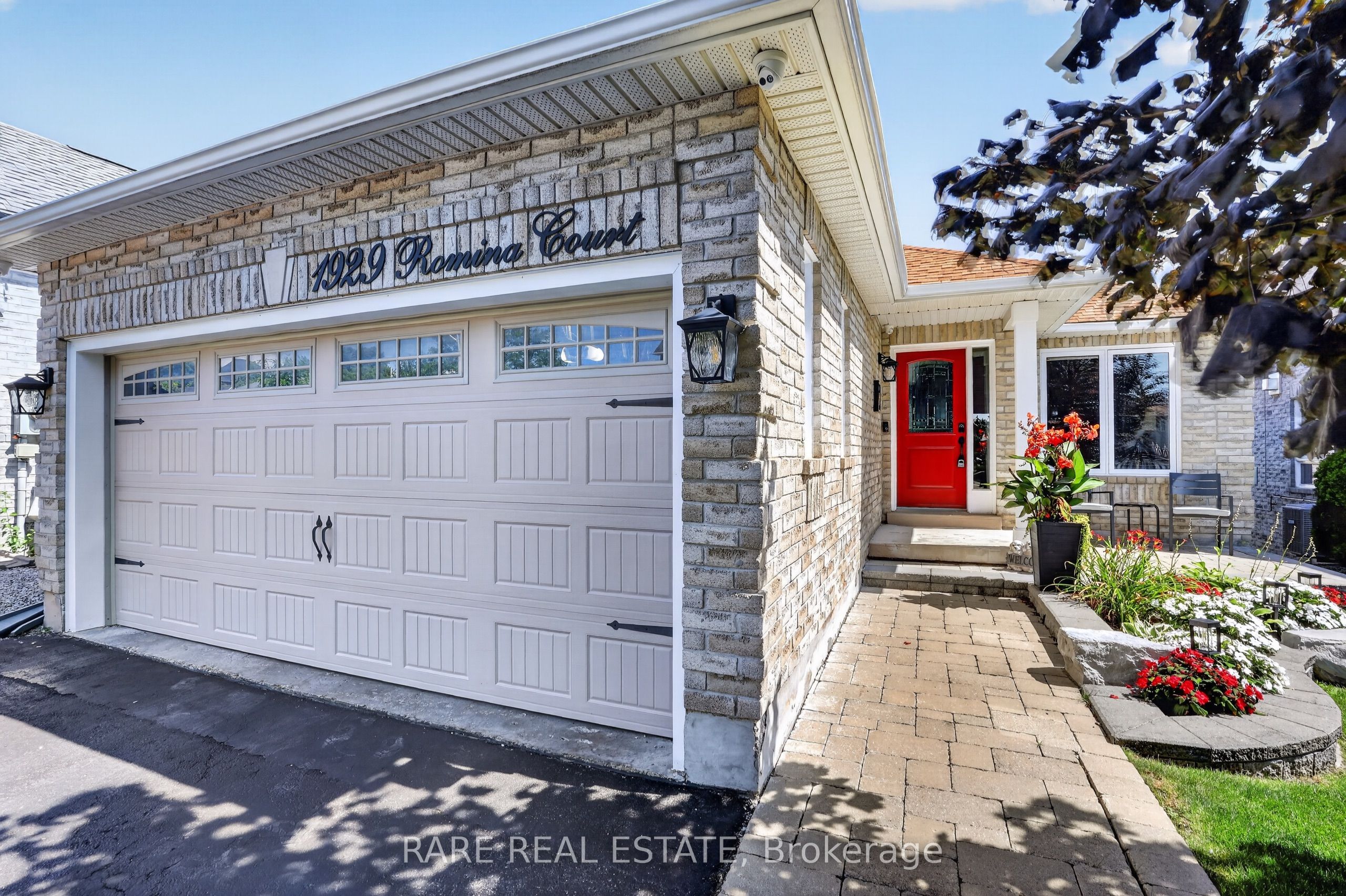 1929 Romina Court, Innisfil, ON L9S 4X9 photo 2